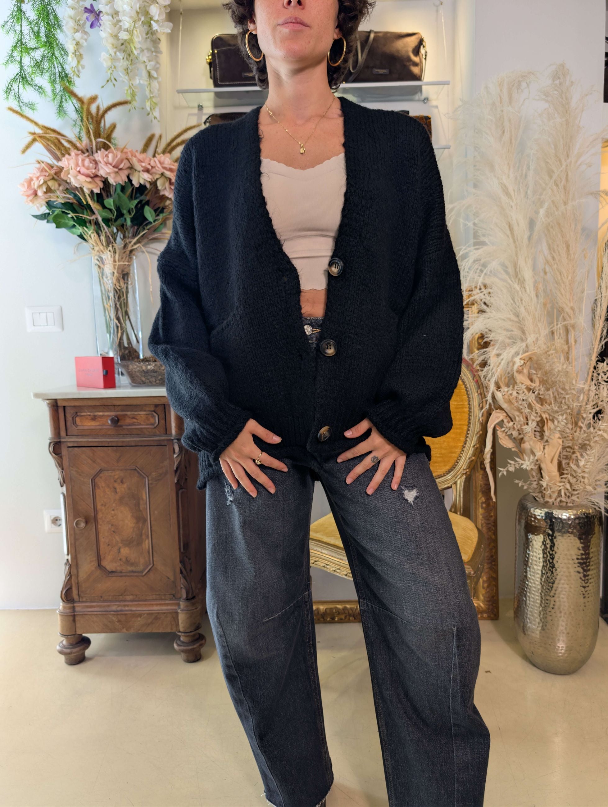 Cardigan Oversized Fit a 3 Bottoni – Finezza 3 con Maniche Balloon - HAVE ONE