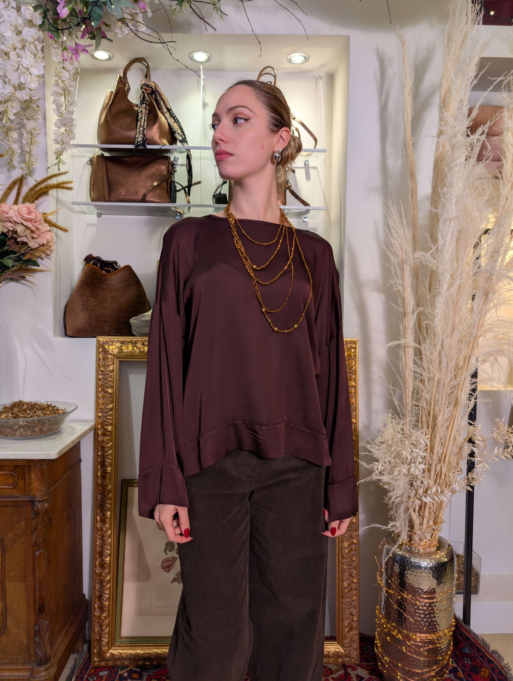 Blusa oversize in raso di viscosa con balza - TENSIONE IN