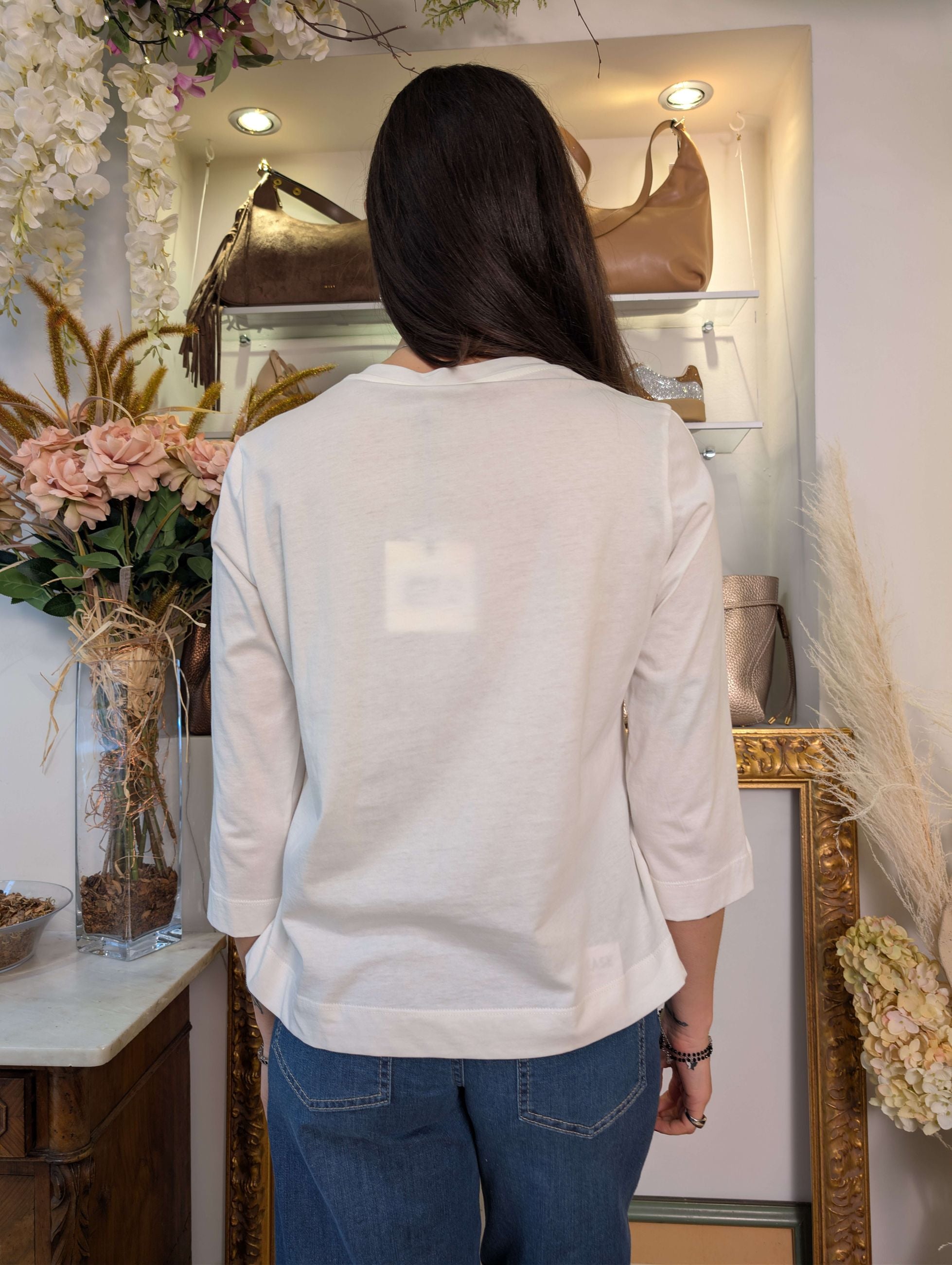 T-shirt con conchiglie e castoni crystal - TENSIONE IN