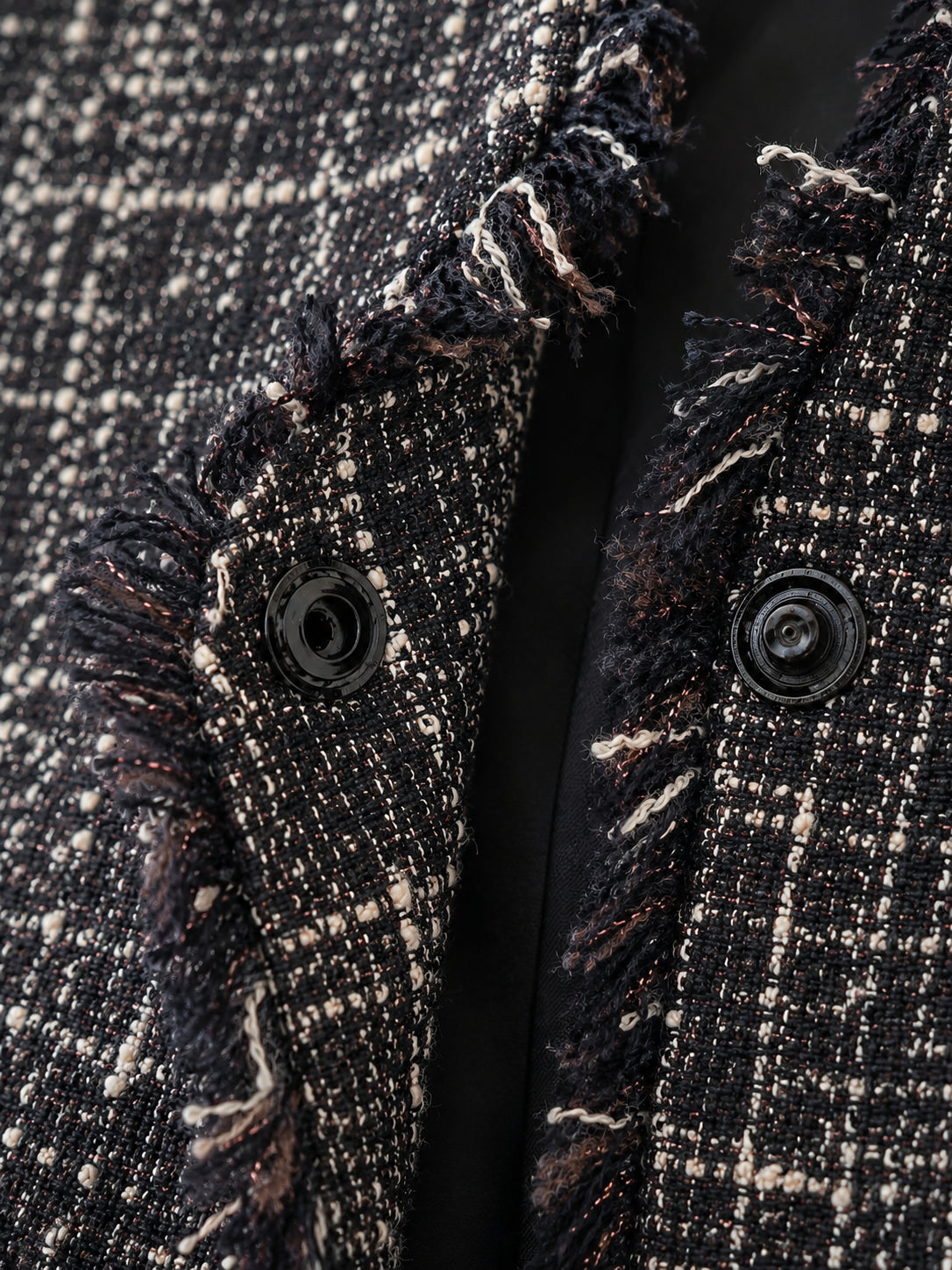 Giacca tweed con bottoni gioiello e gros grain - .SOLO TRE