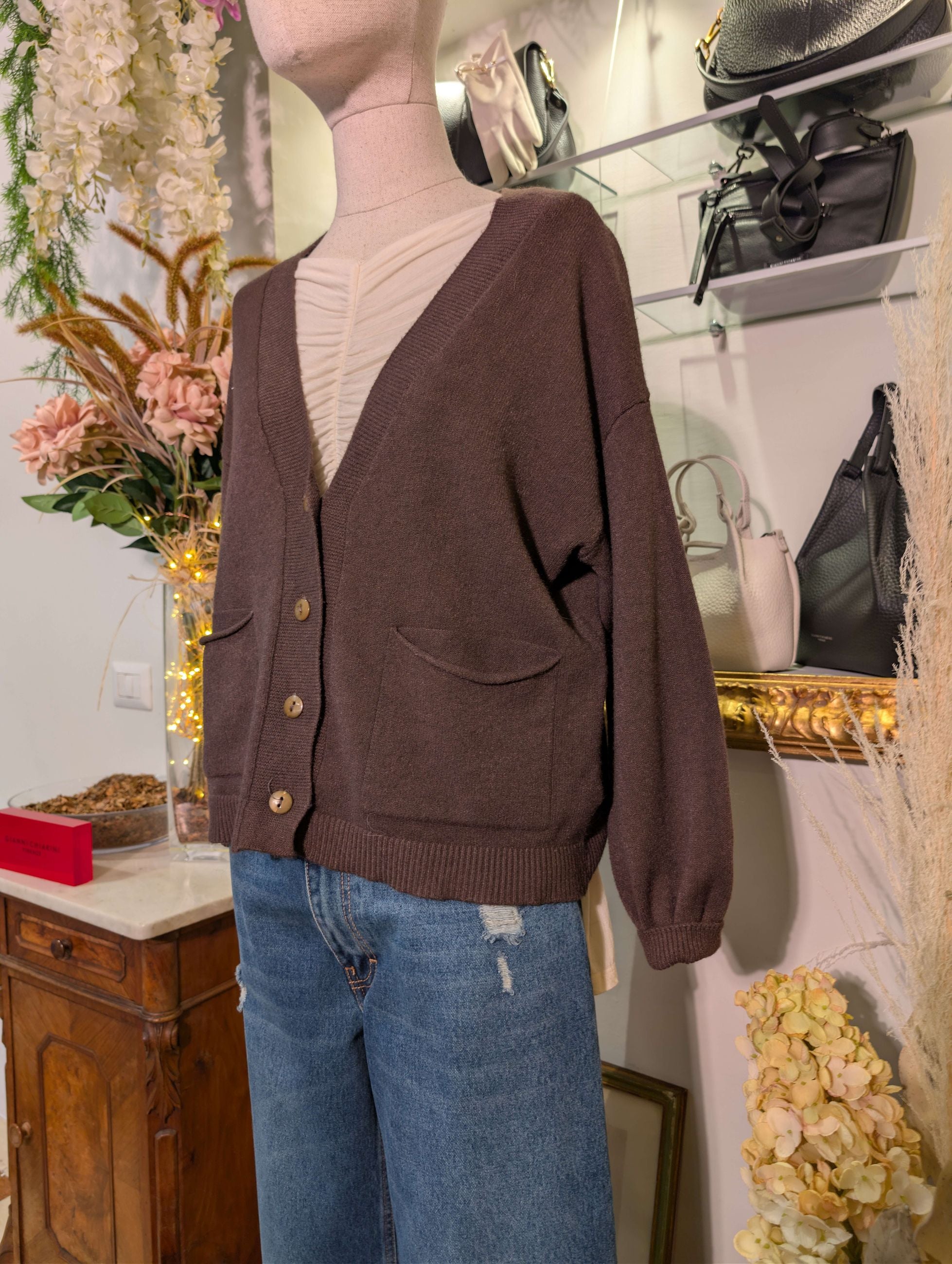 CARDIGAN SCOLLO V TASCHE - HAVE ONE