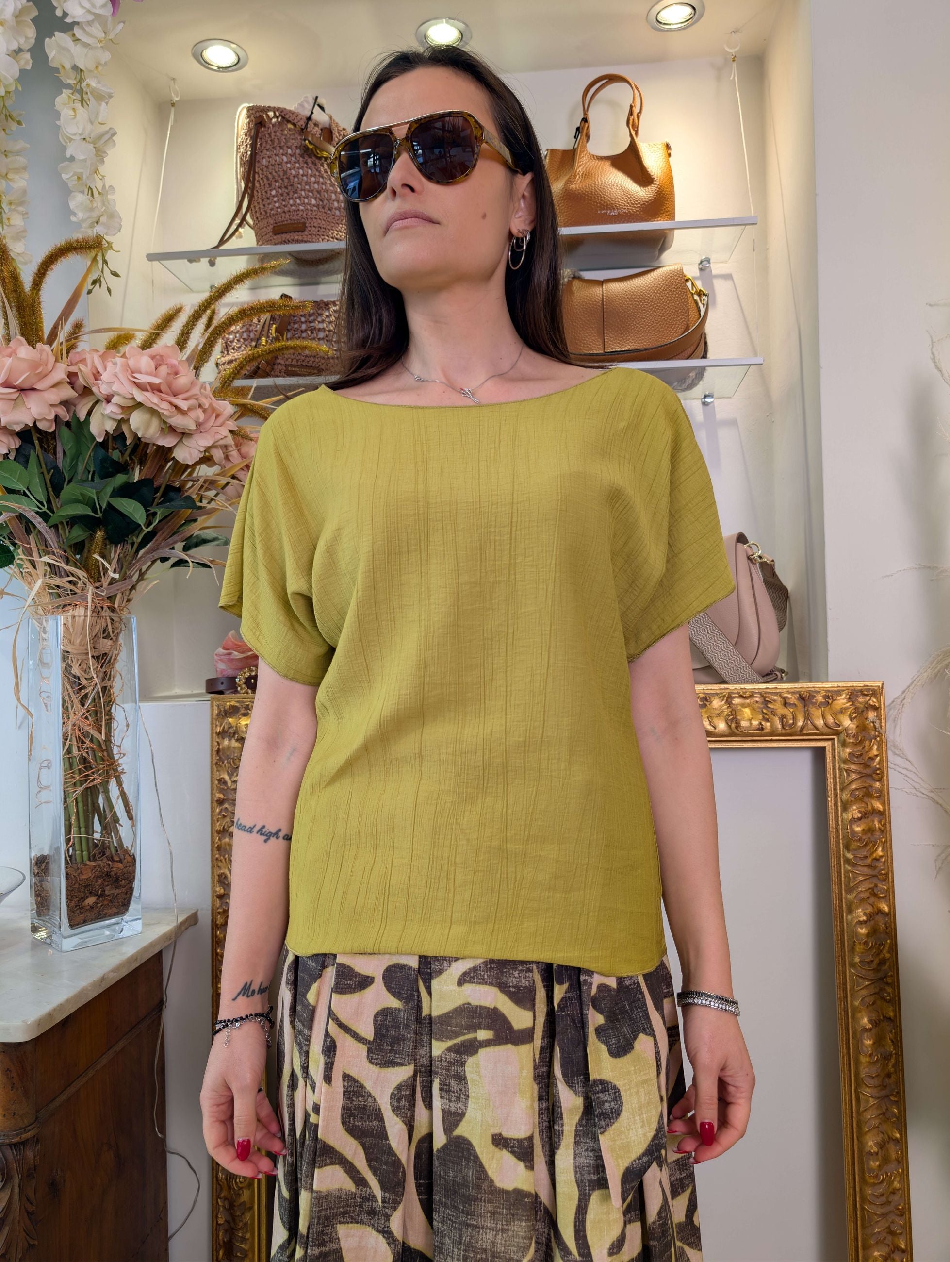 Blusa in crinkle Le Sarte del Sole – Scollo barchetta. - LE SARTE DEL SOLE