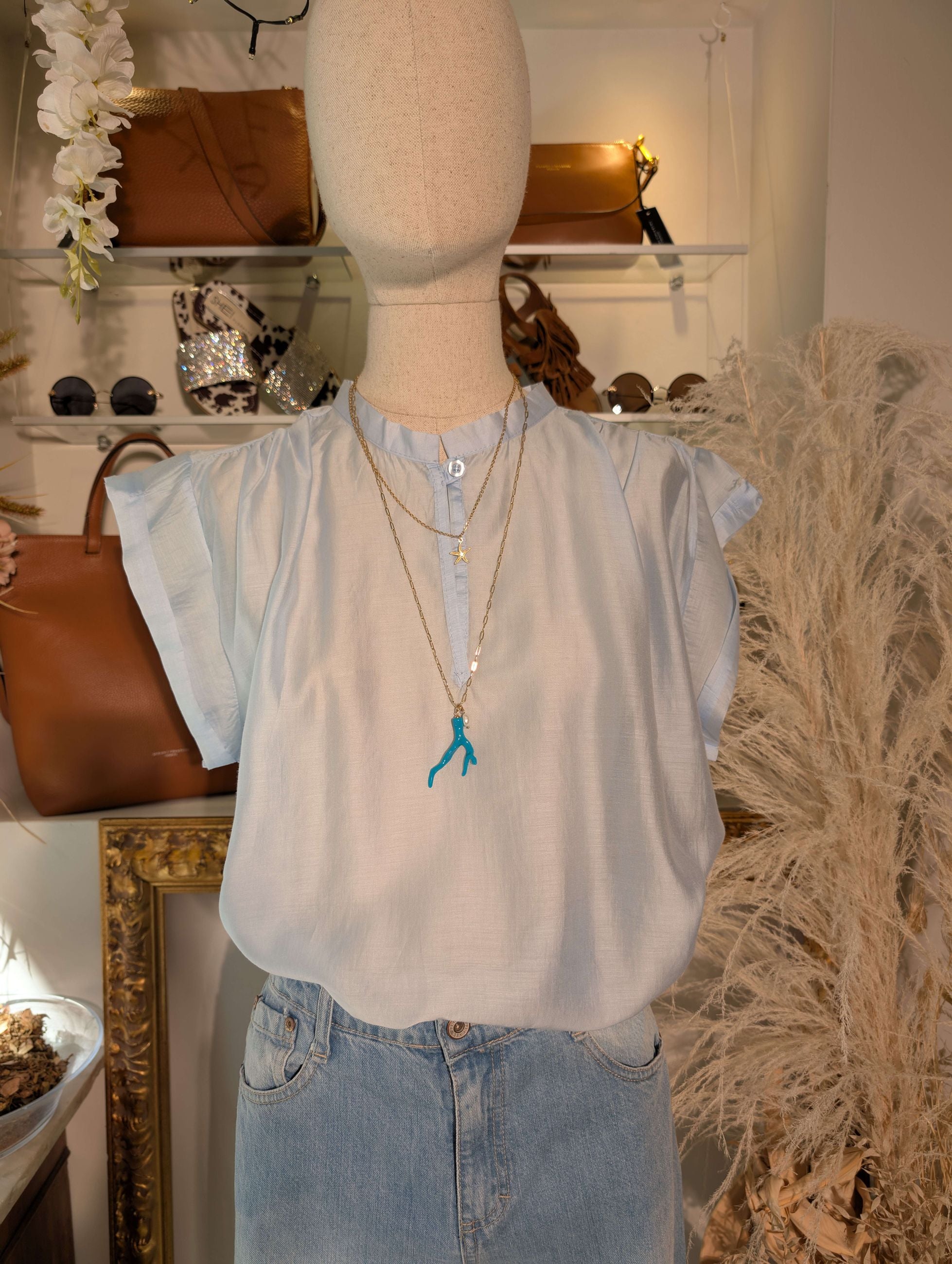 Blusa in lyocell con collo alla coreana. -