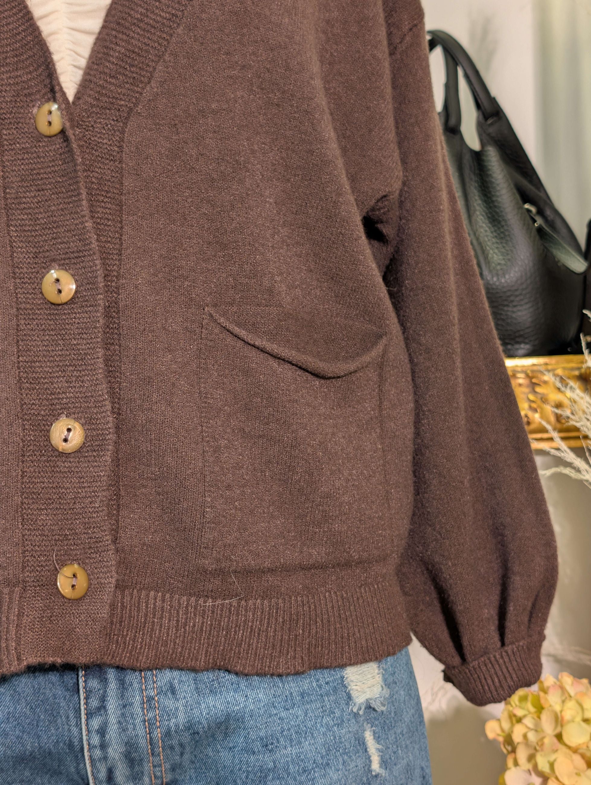 CARDIGAN SCOLLO V TASCHE - HAVE ONE