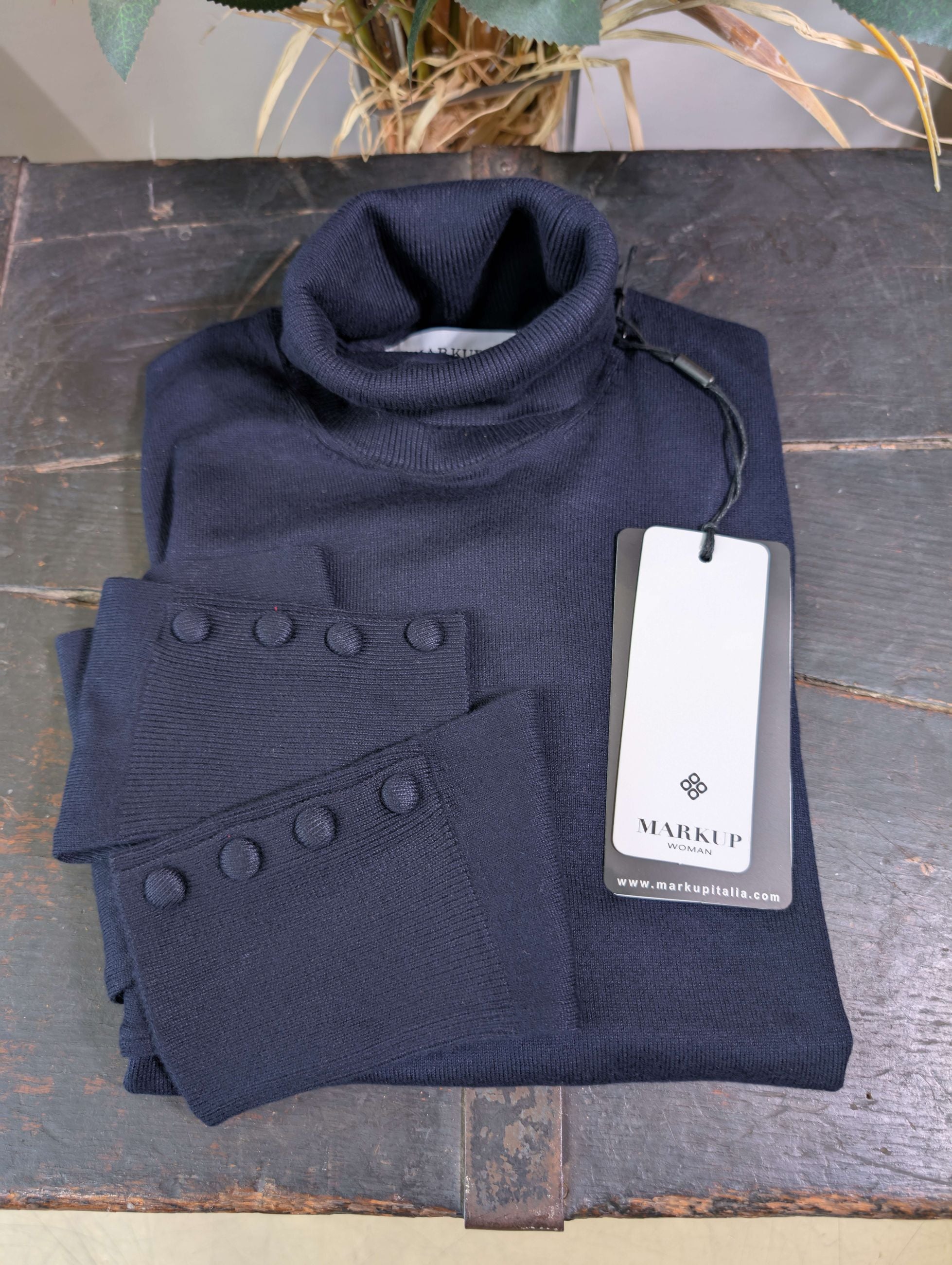 Maglia collo alto con bottoncini ai polsi - MARKUP DONNA