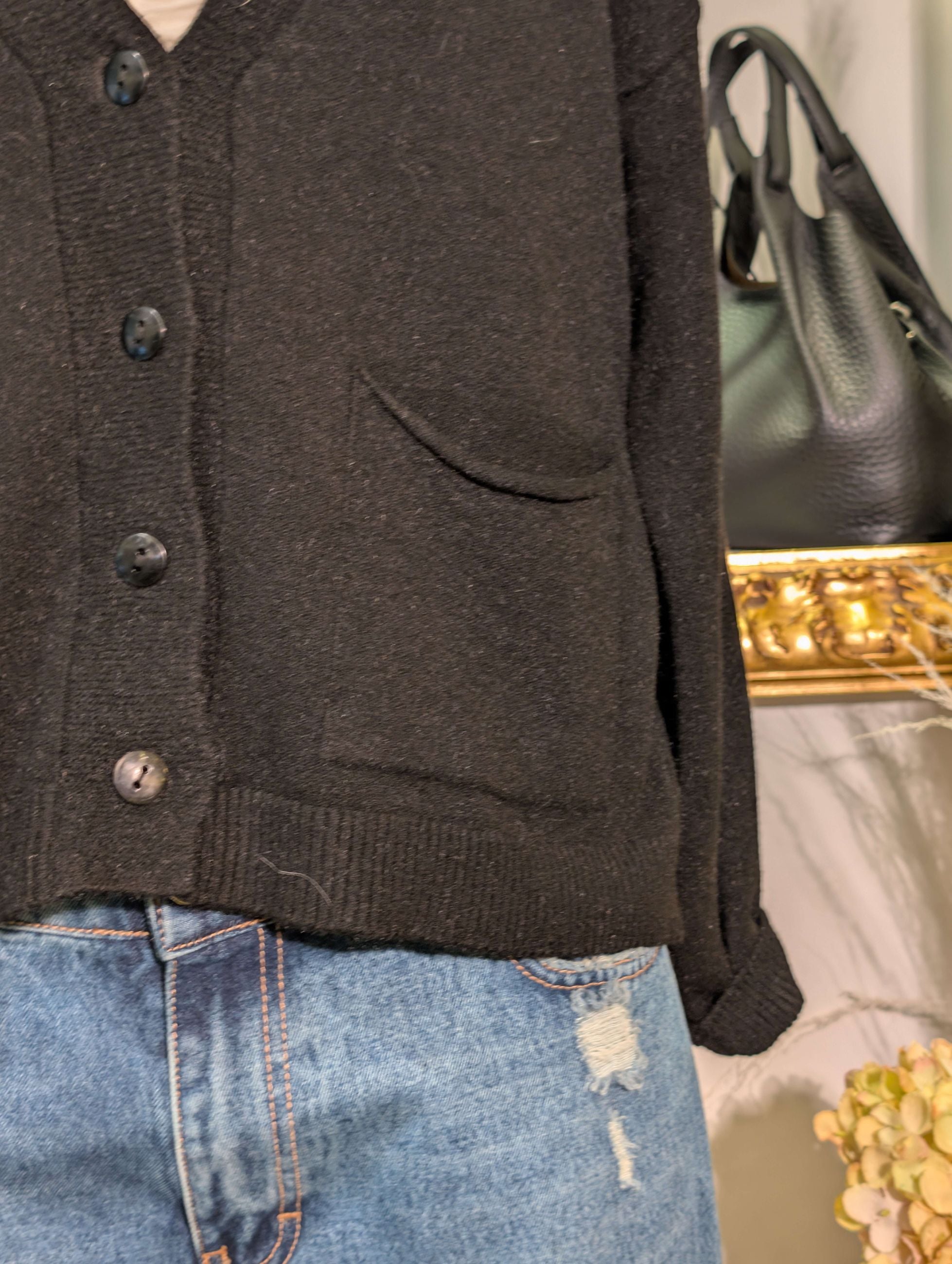 CARDIGAN SCOLLO V TASCHE - HAVE ONE