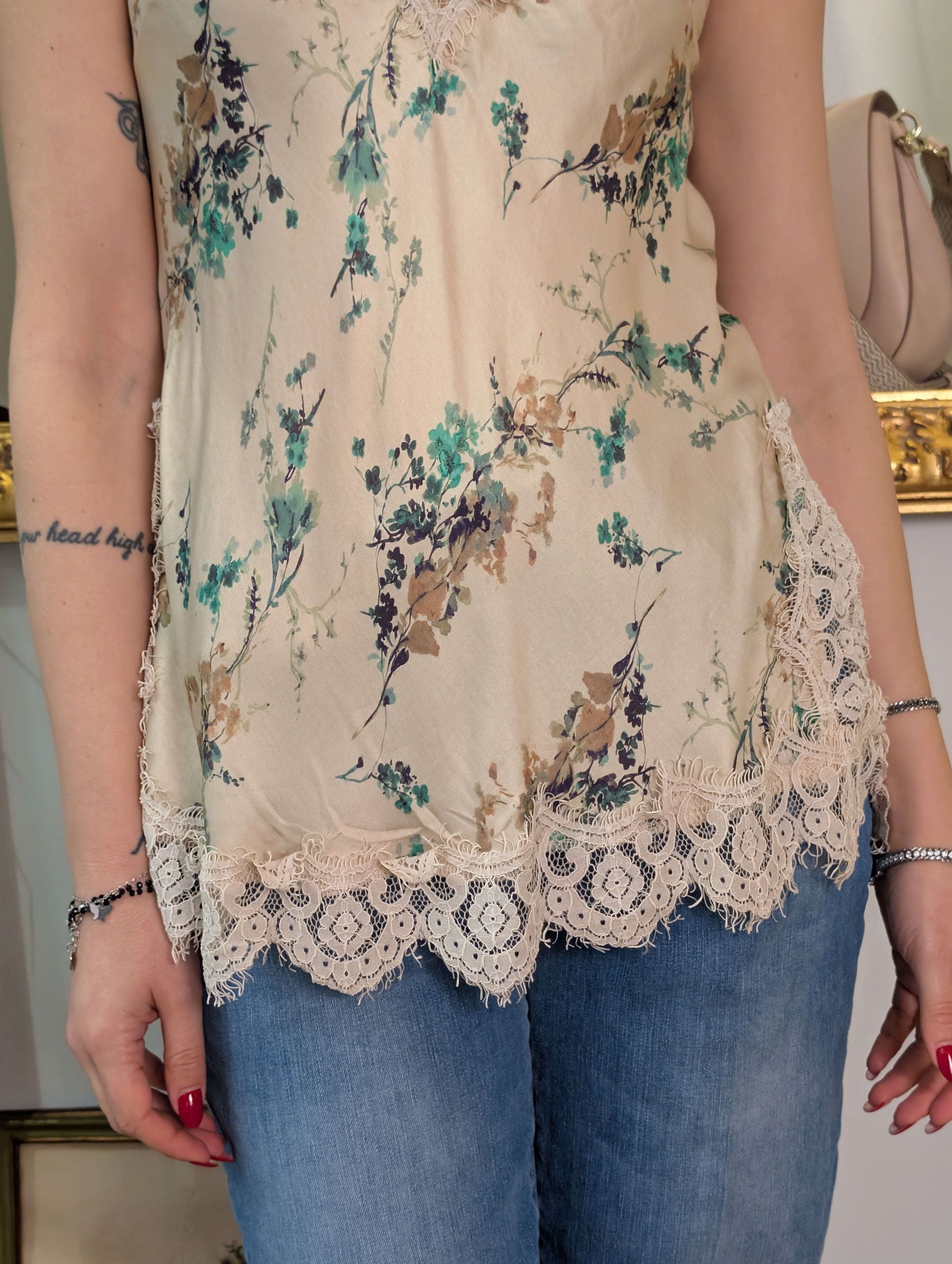 Top in raso di viscosa con ramages floreali e pizzo - SHE_FLORENCE_LAB