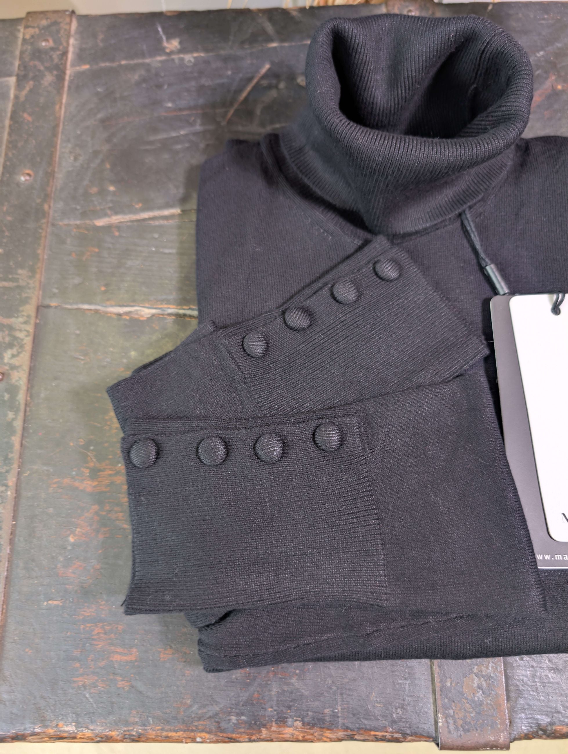 Maglia collo alto con bottoncini ai polsi - MARKUP DONNA