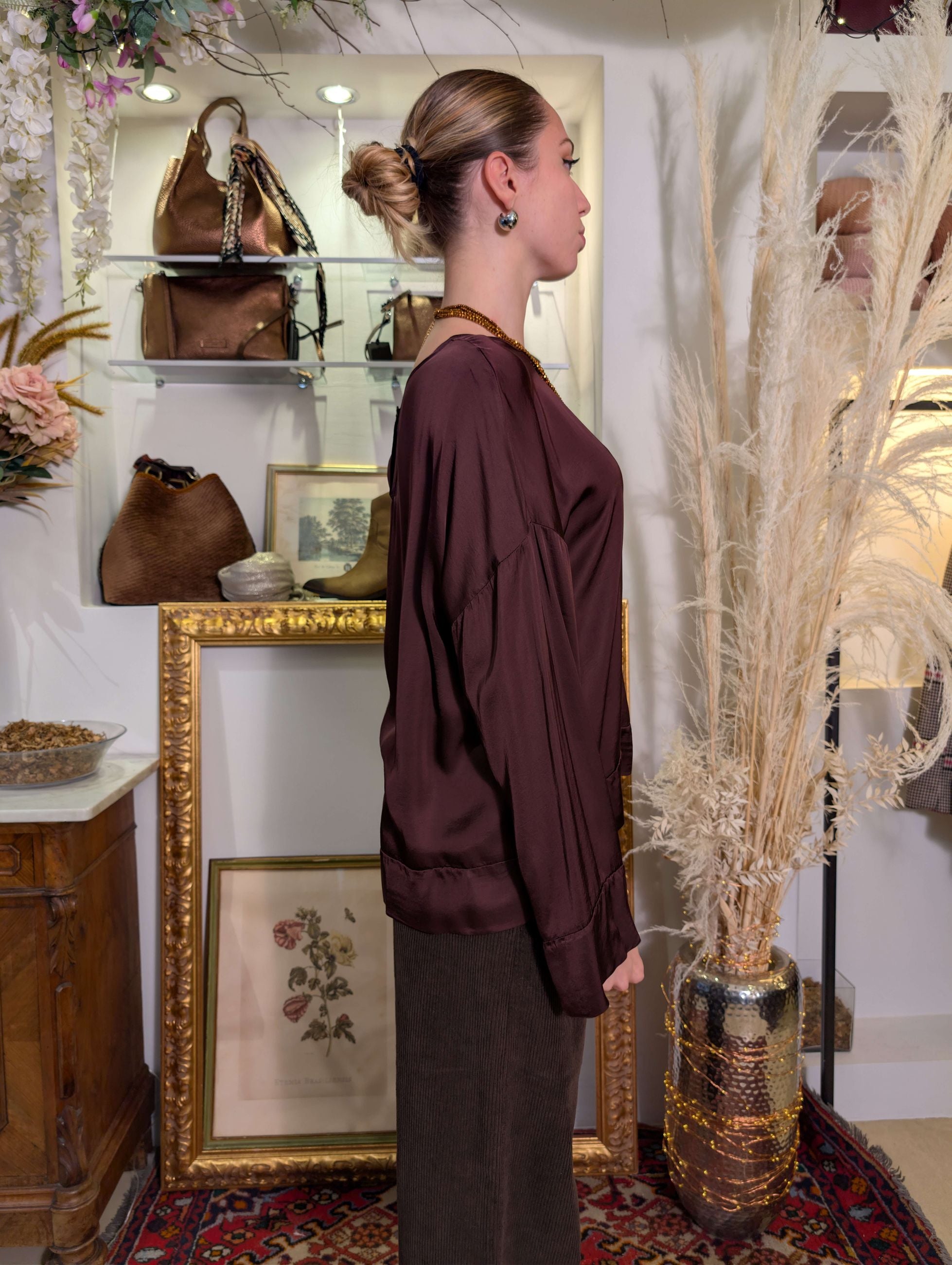 Blusa oversize in raso di viscosa con balza - TENSIONE IN