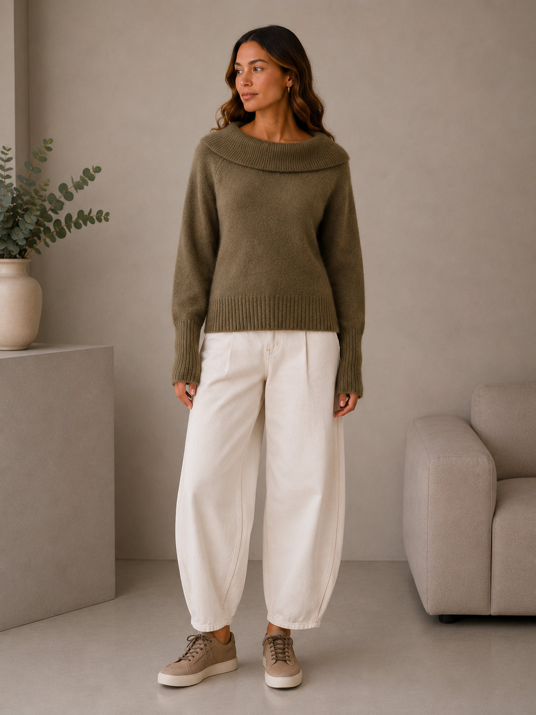 Maglia in angora collo ad anello - .SOLO TRE
