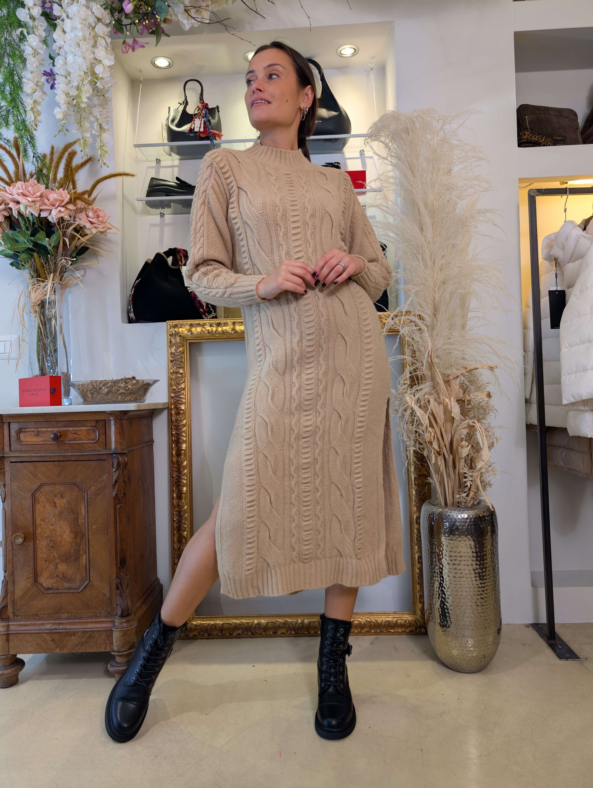 Abito tricot con trecce e spacchi laterali - ANNARITA N