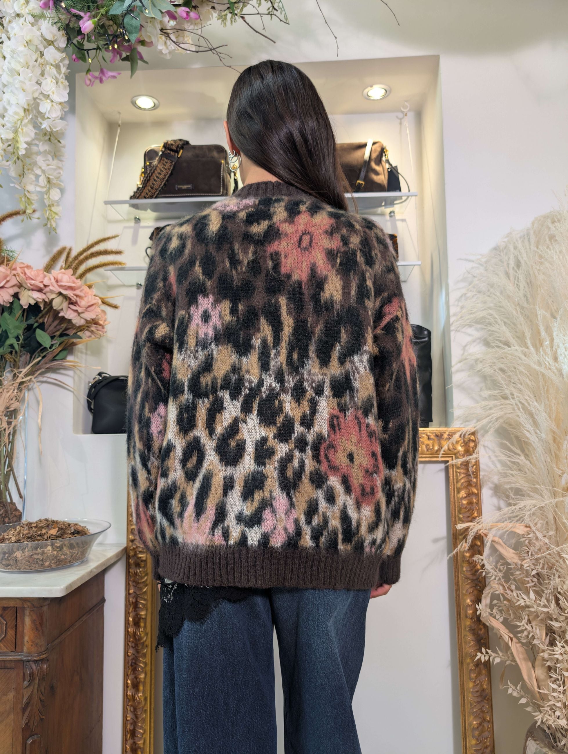 Cardigan con macula e fiori - TENSIONE IN
