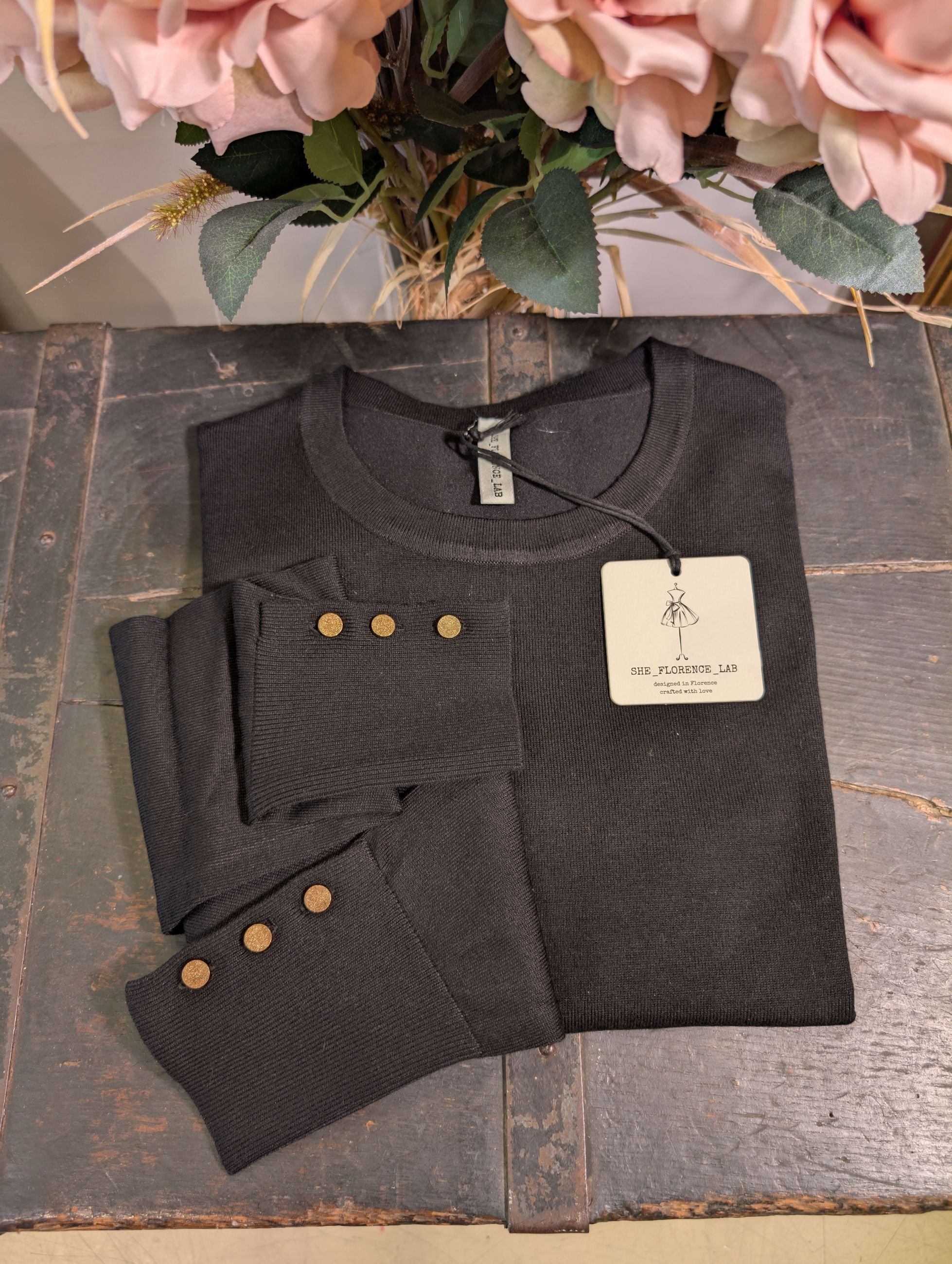 Maglioncino girocollo slim fit con bottoncini gold - SHE_FLORENCE_LAB