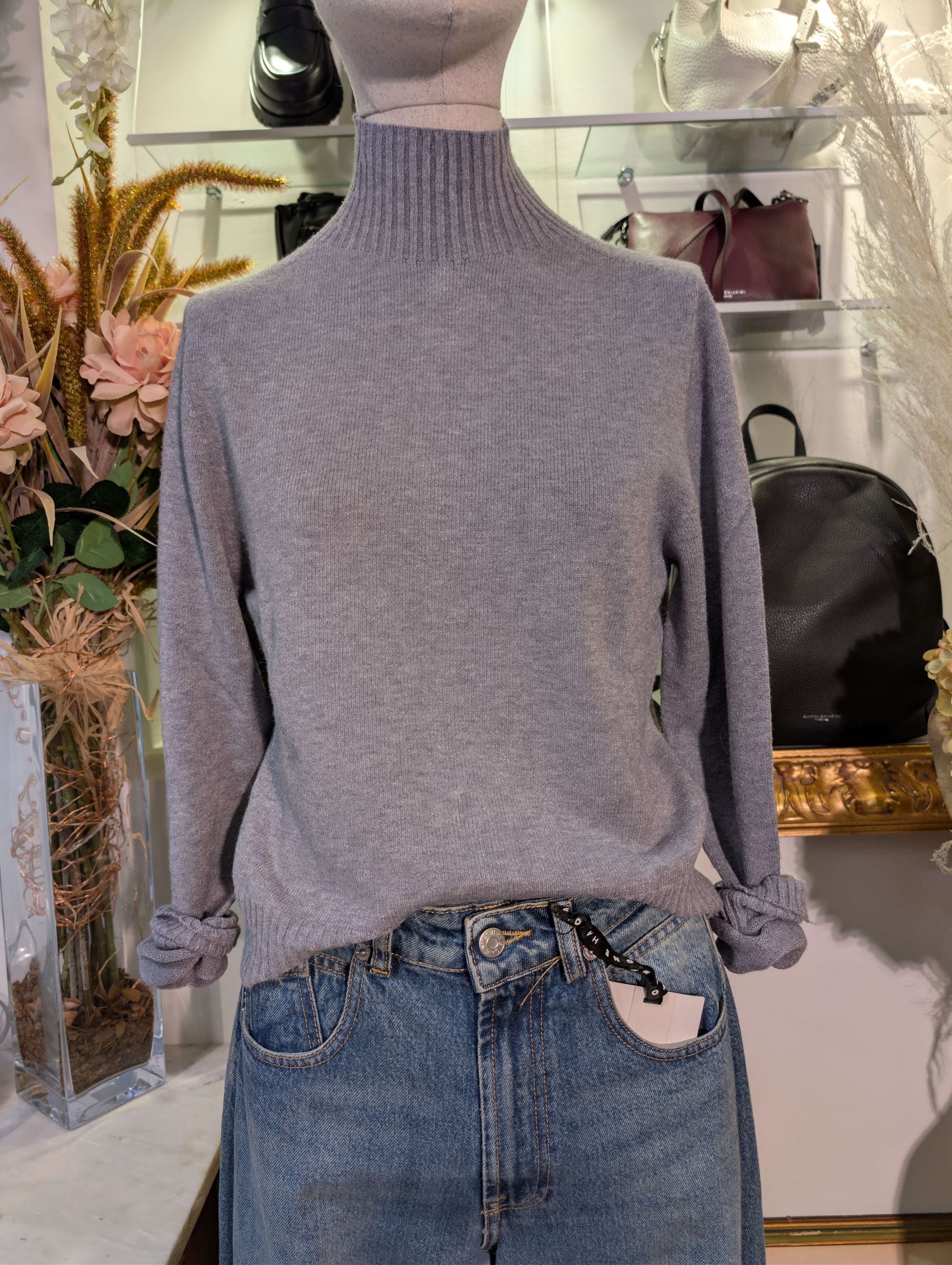 MAGLIA COLLO VULCANO CUT OUT - TENSIONE IN