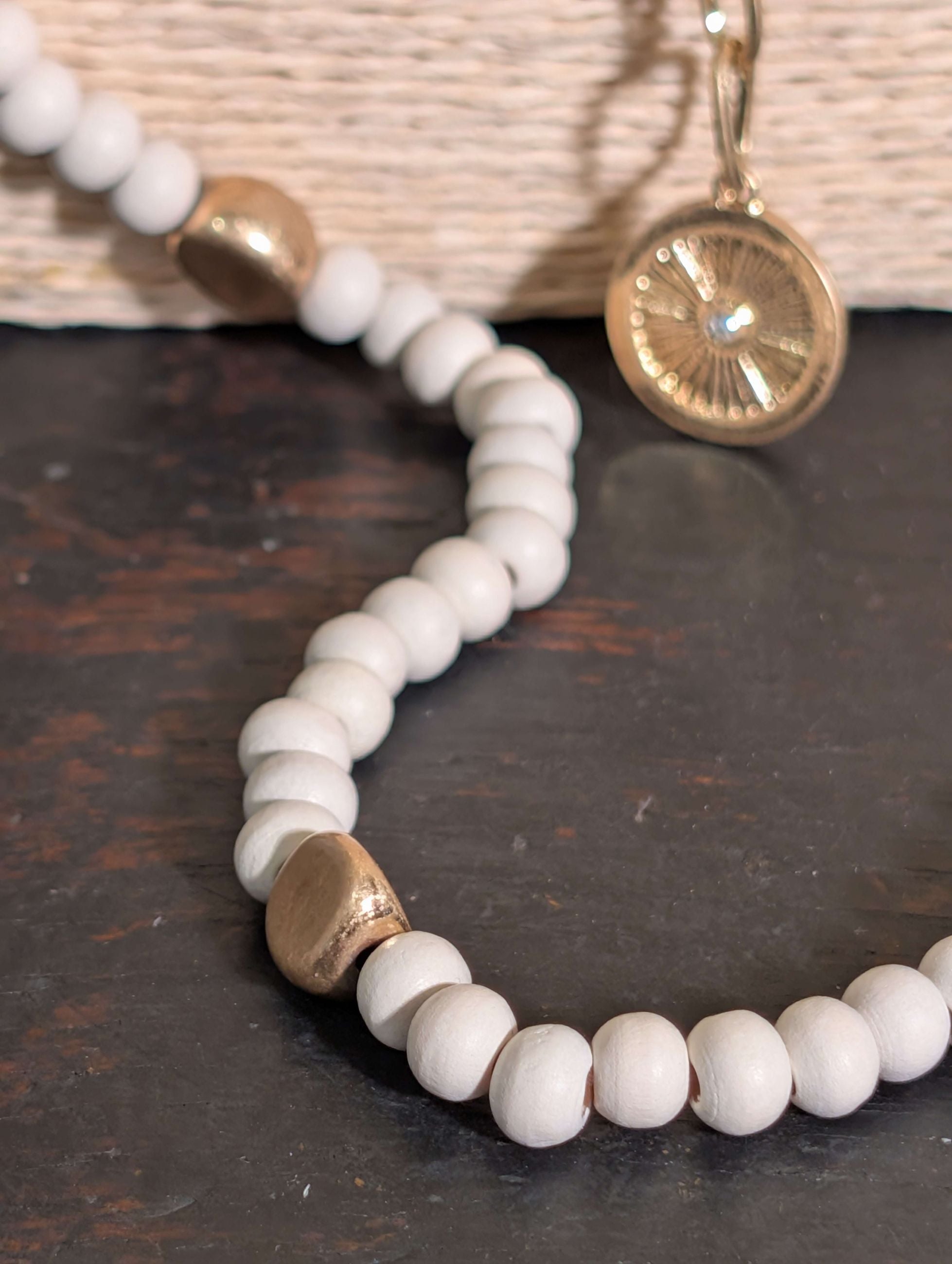 COLLANA LUNGA MULTIFILO SFERE IN LEGNO ORO - NALI'