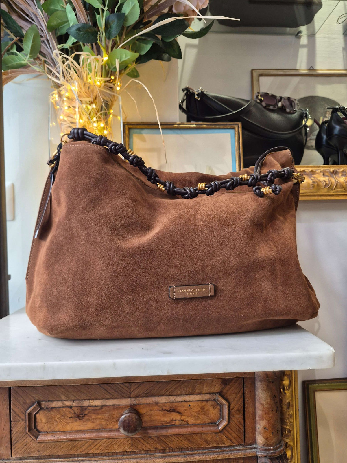 Morgana – Borsa Hobo in Pelle Scamosciata - GIANNI CHIARINI