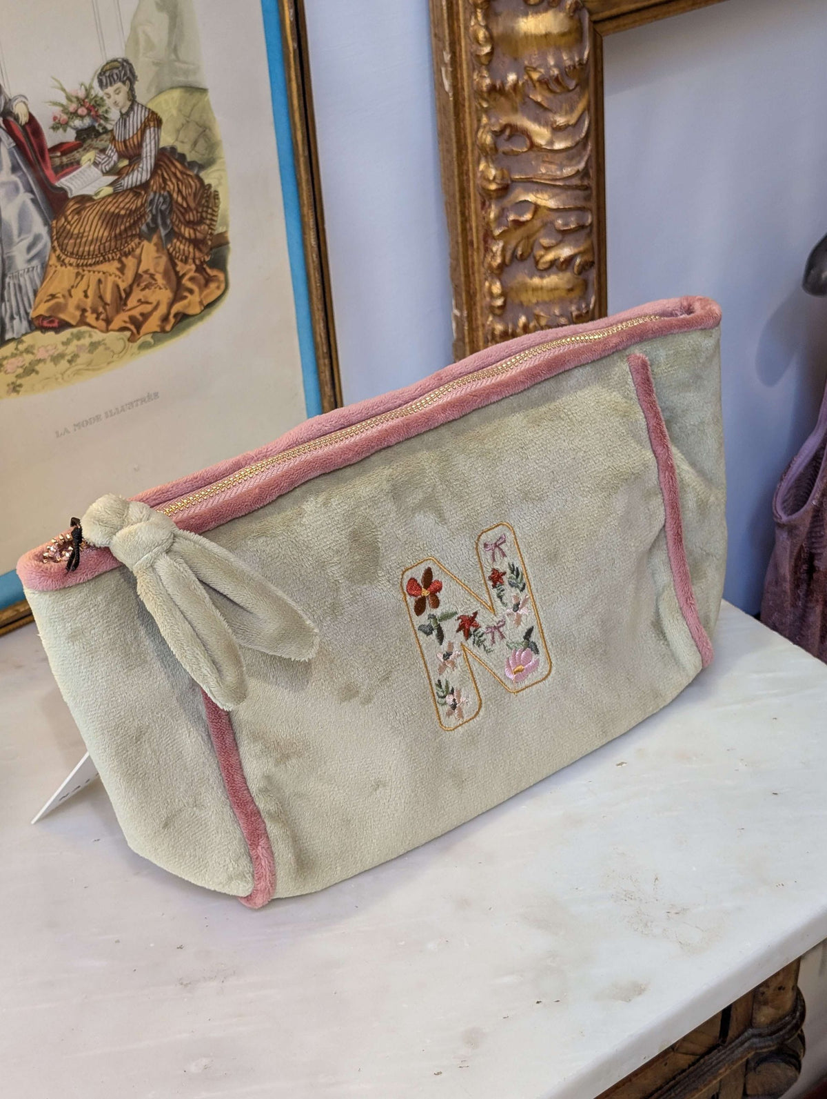 POUCH EMBROIDERY LETTERA N VERDE/ROSA - NALI'