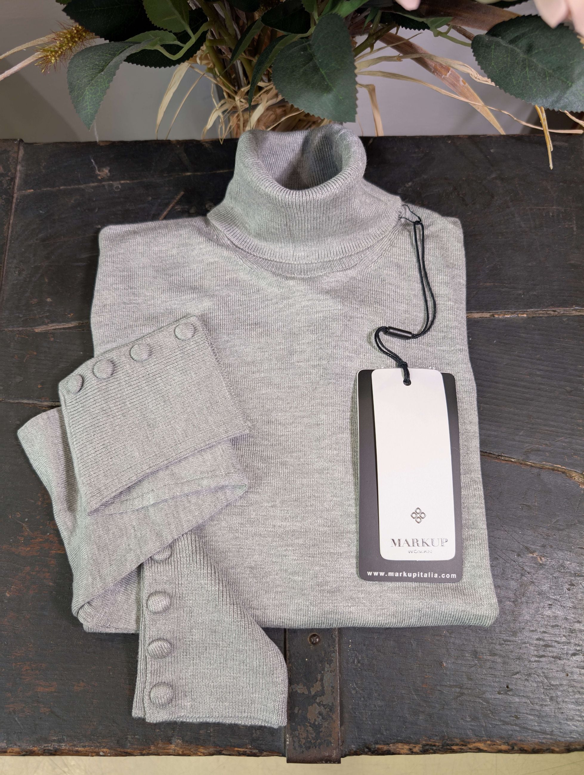 Maglia collo alto con bottoncini ai polsi - MARKUP DONNA