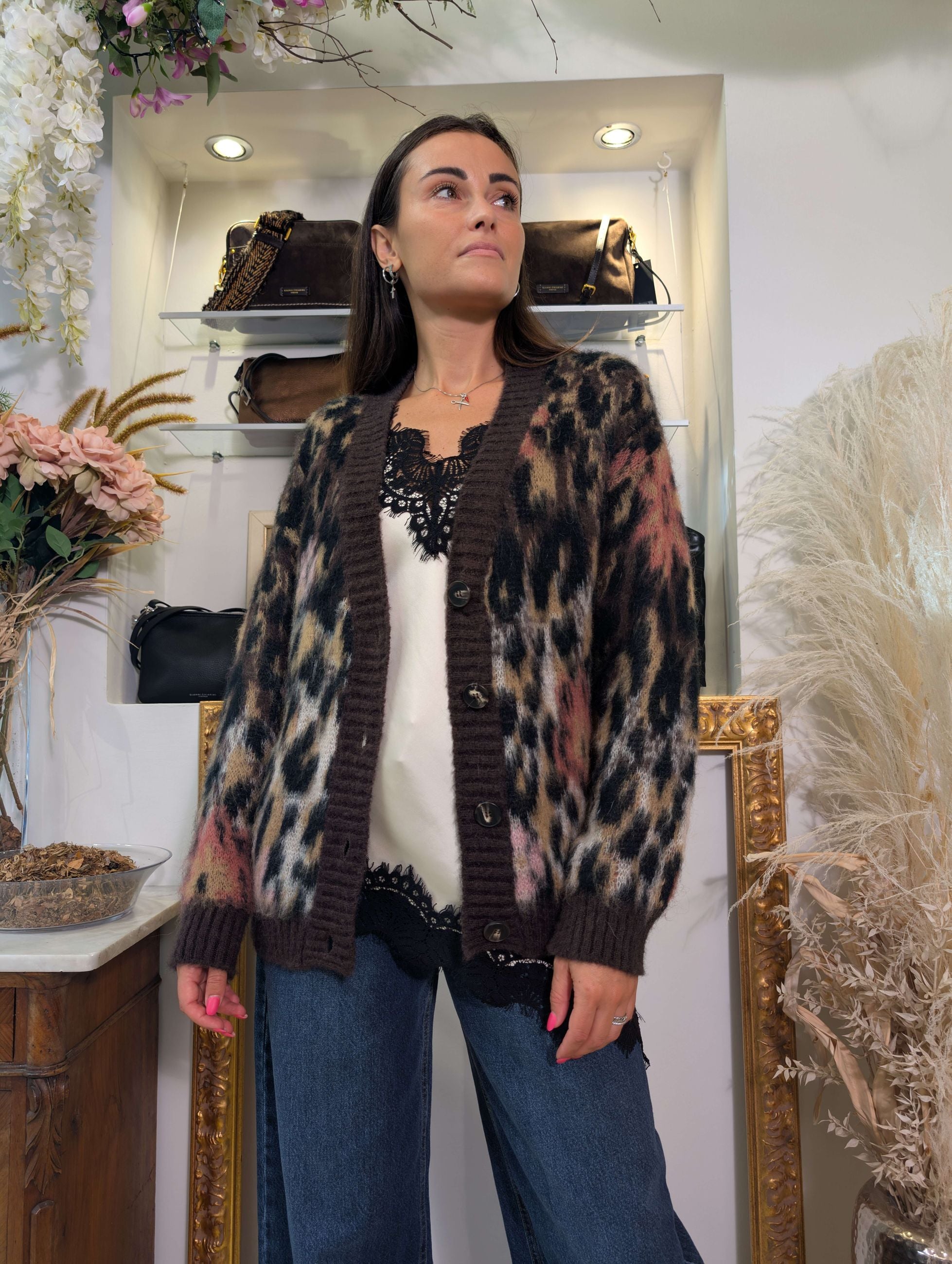 Cardigan con macula e fiori - TENSIONE IN