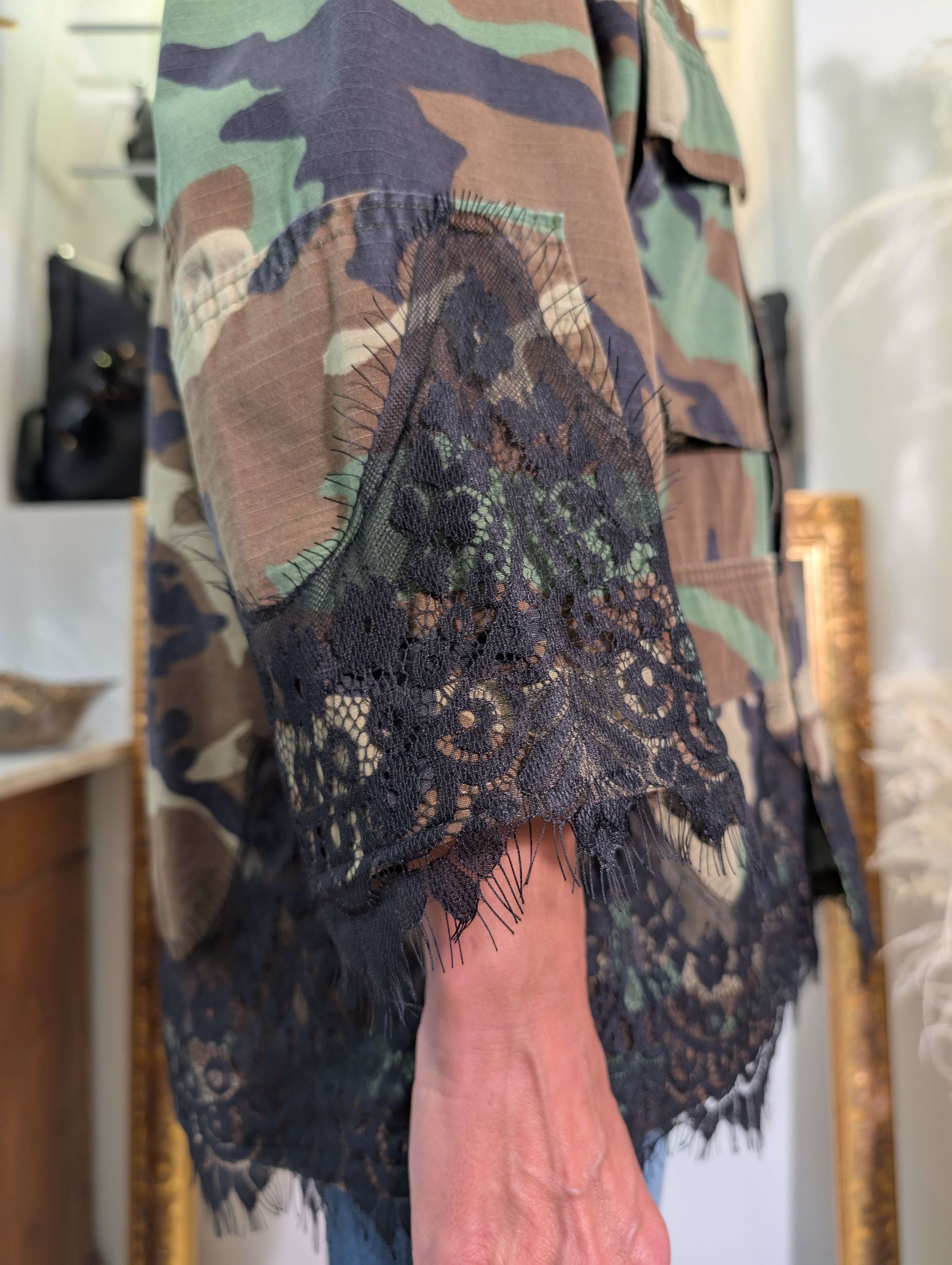 Giacca militare vintage con pizzi - TENSIONE IN
