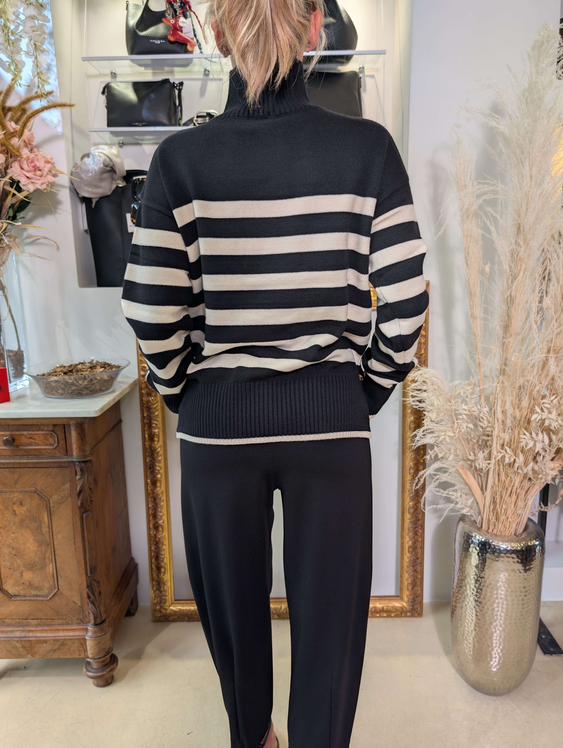 Maglia rigata con bottoni gioiello - SHE_FLORENCE_LAB