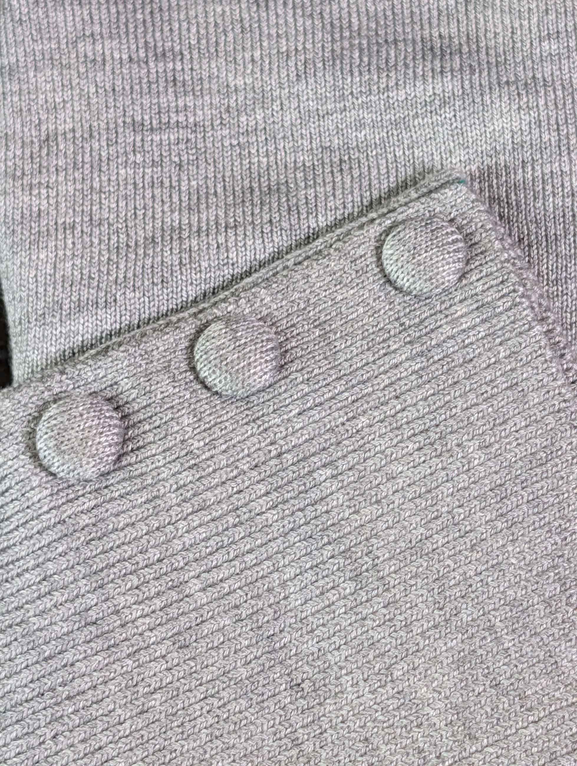 Maglia collo alto con bottoncini ai polsi - MARKUP DONNA