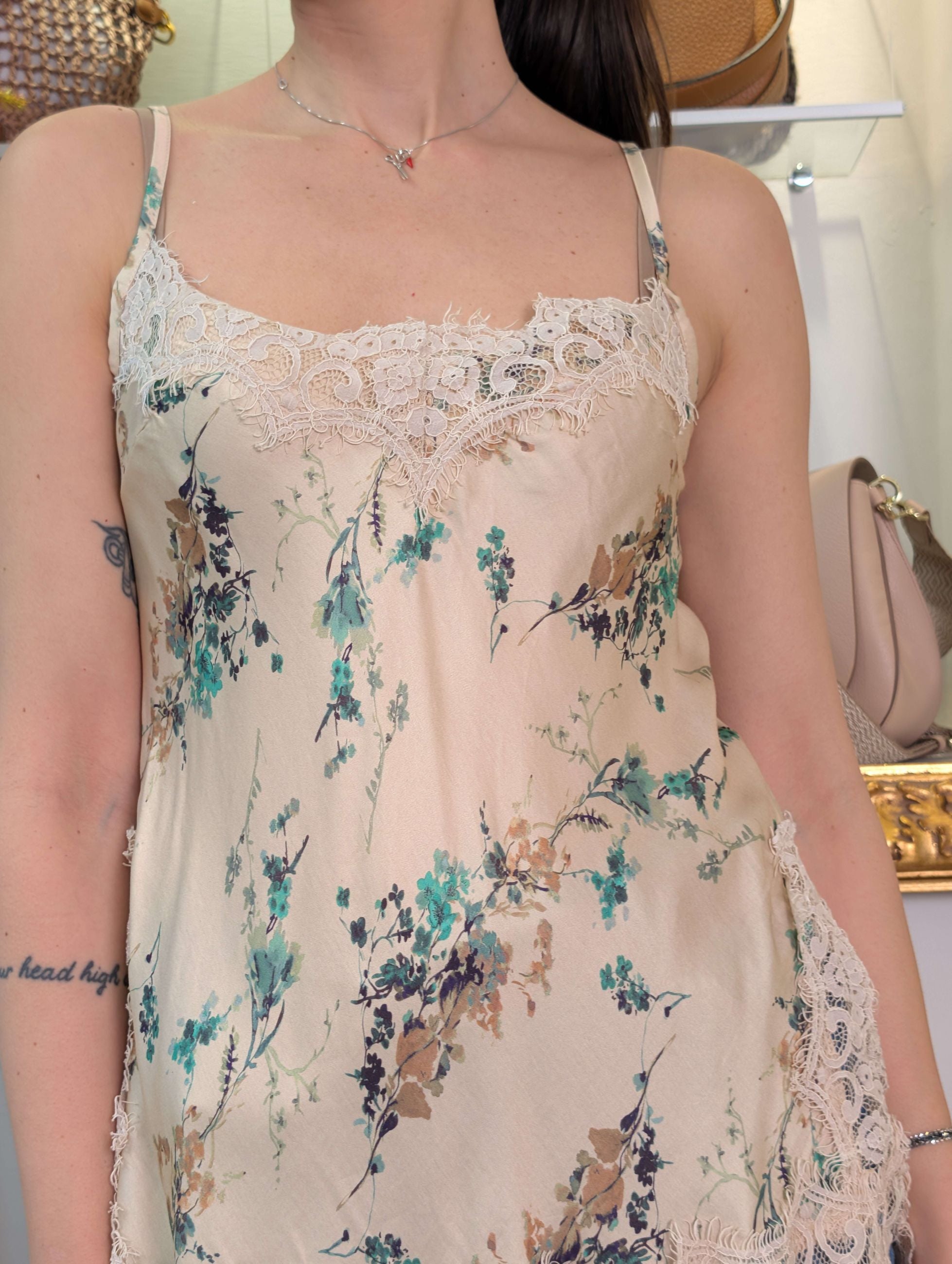 Top in raso di viscosa con ramages floreali e pizzo - SHE_FLORENCE_LAB