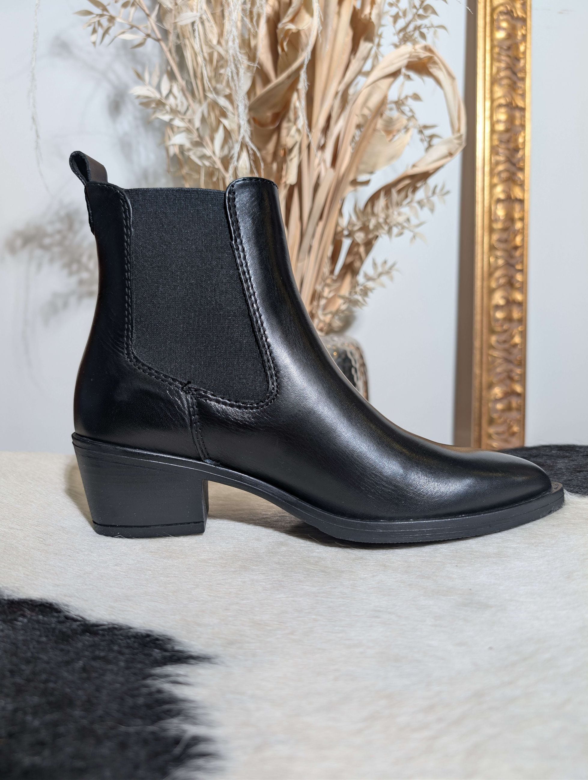 Texano in pelle nera - Sandro Ferrone