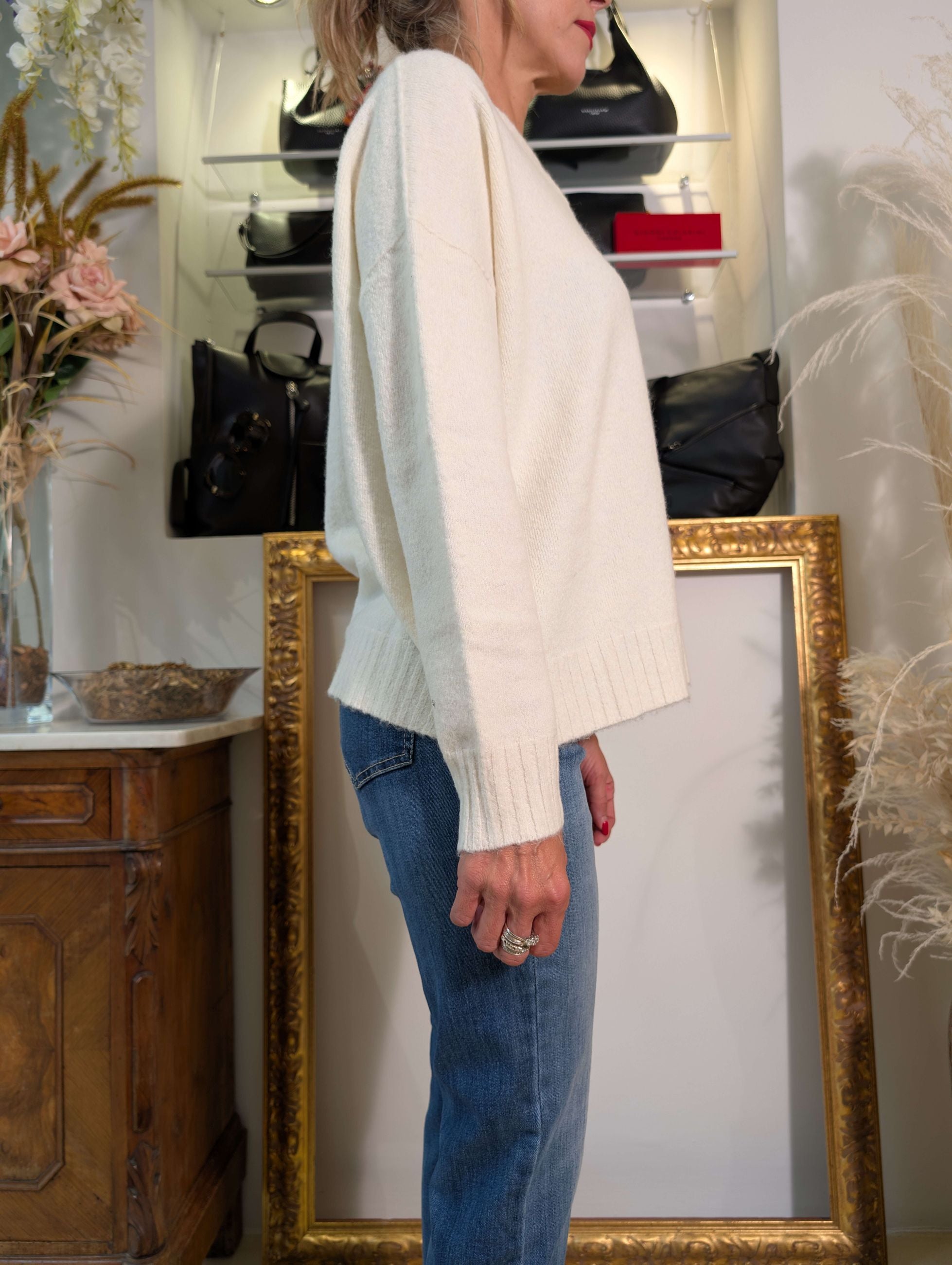 Maglia scollo a V in bouclé - SHE_FLORENCE_LAB
