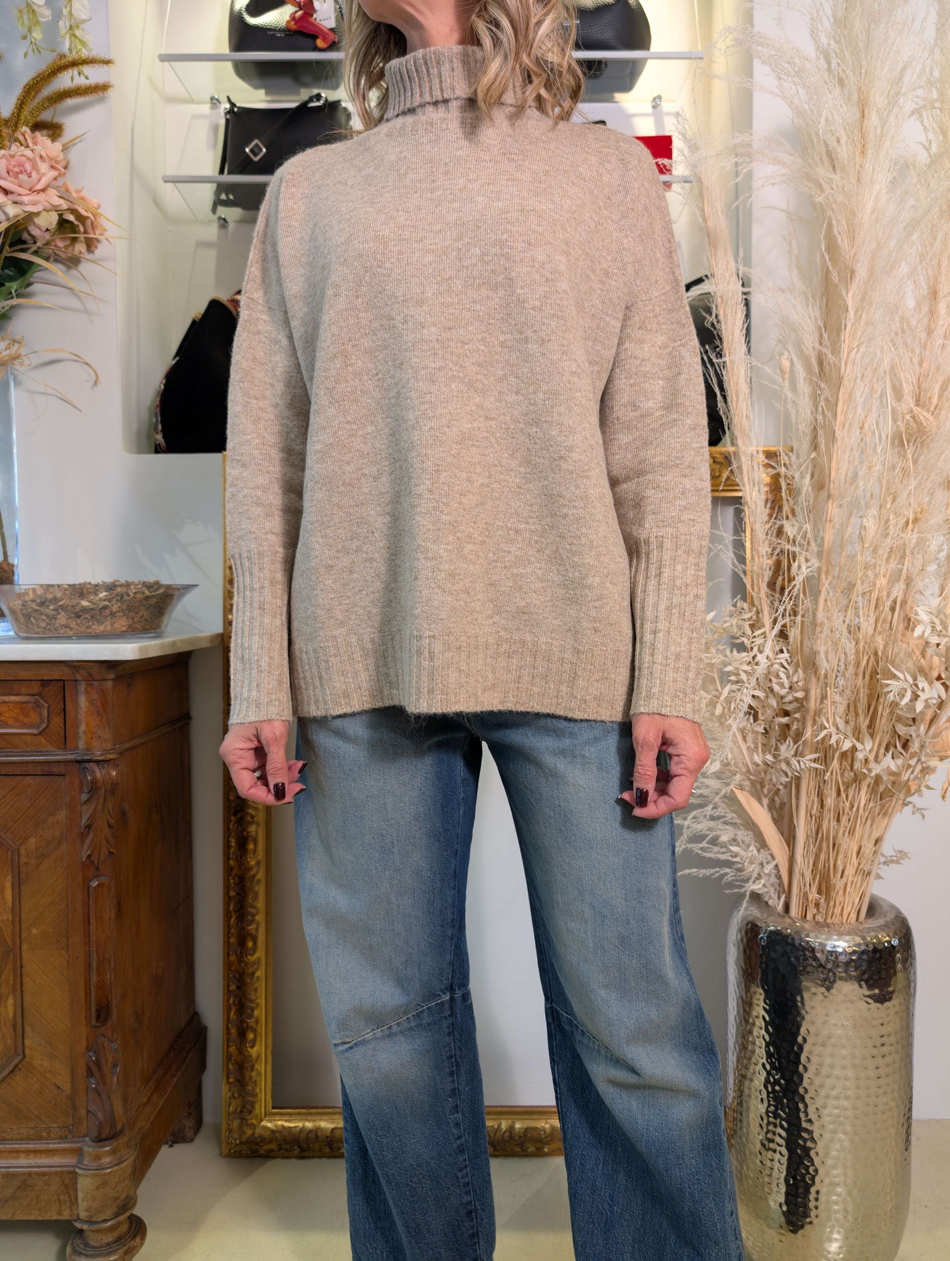Maglia collo alto in bouclé - SHE_FLORENCE_LAB