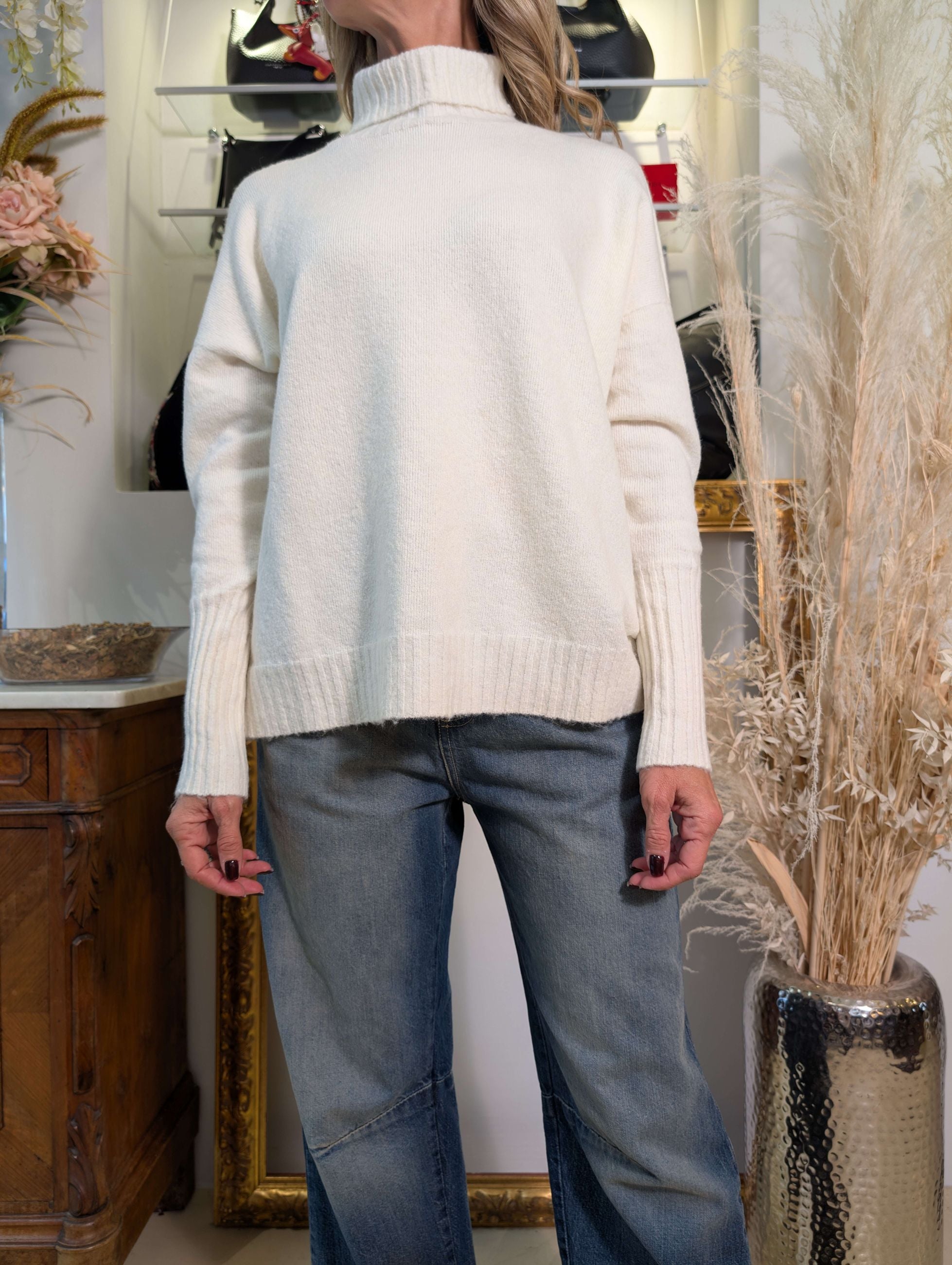 Maglia collo alto in bouclé - SHE_FLORENCE_LAB