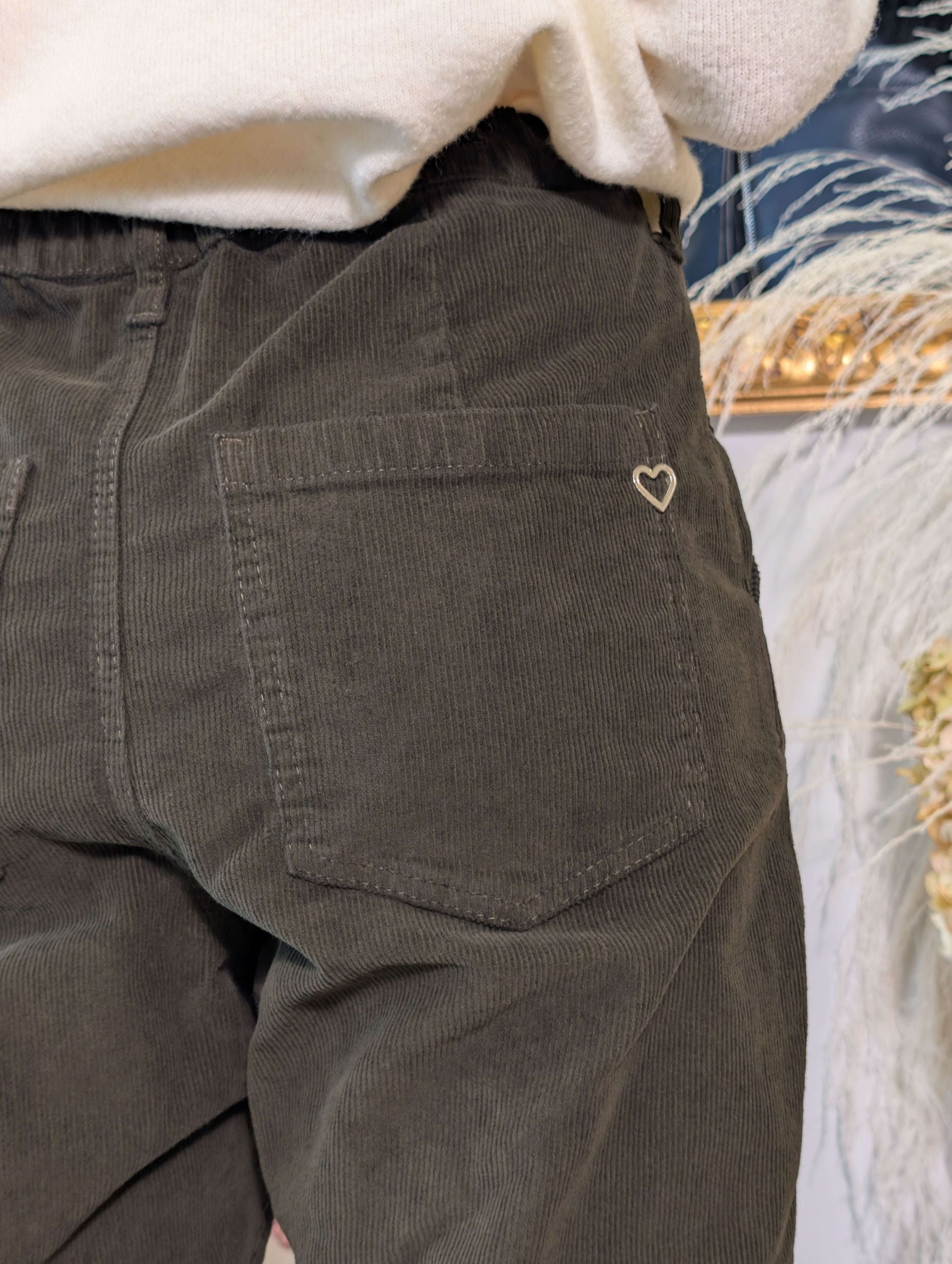 Panta chino in velluto con charm - PLEASE