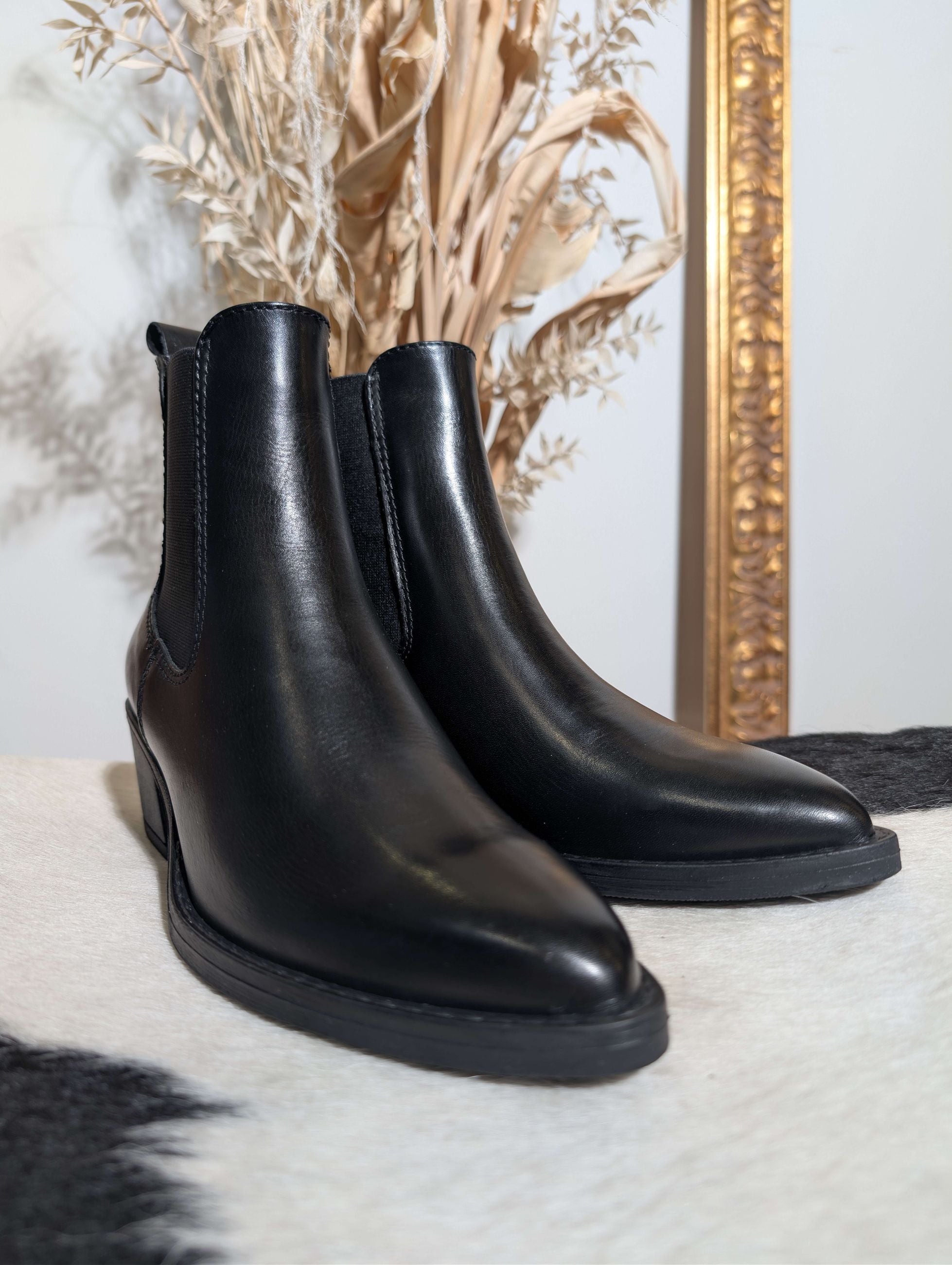 Texano in pelle nera - Sandro Ferrone