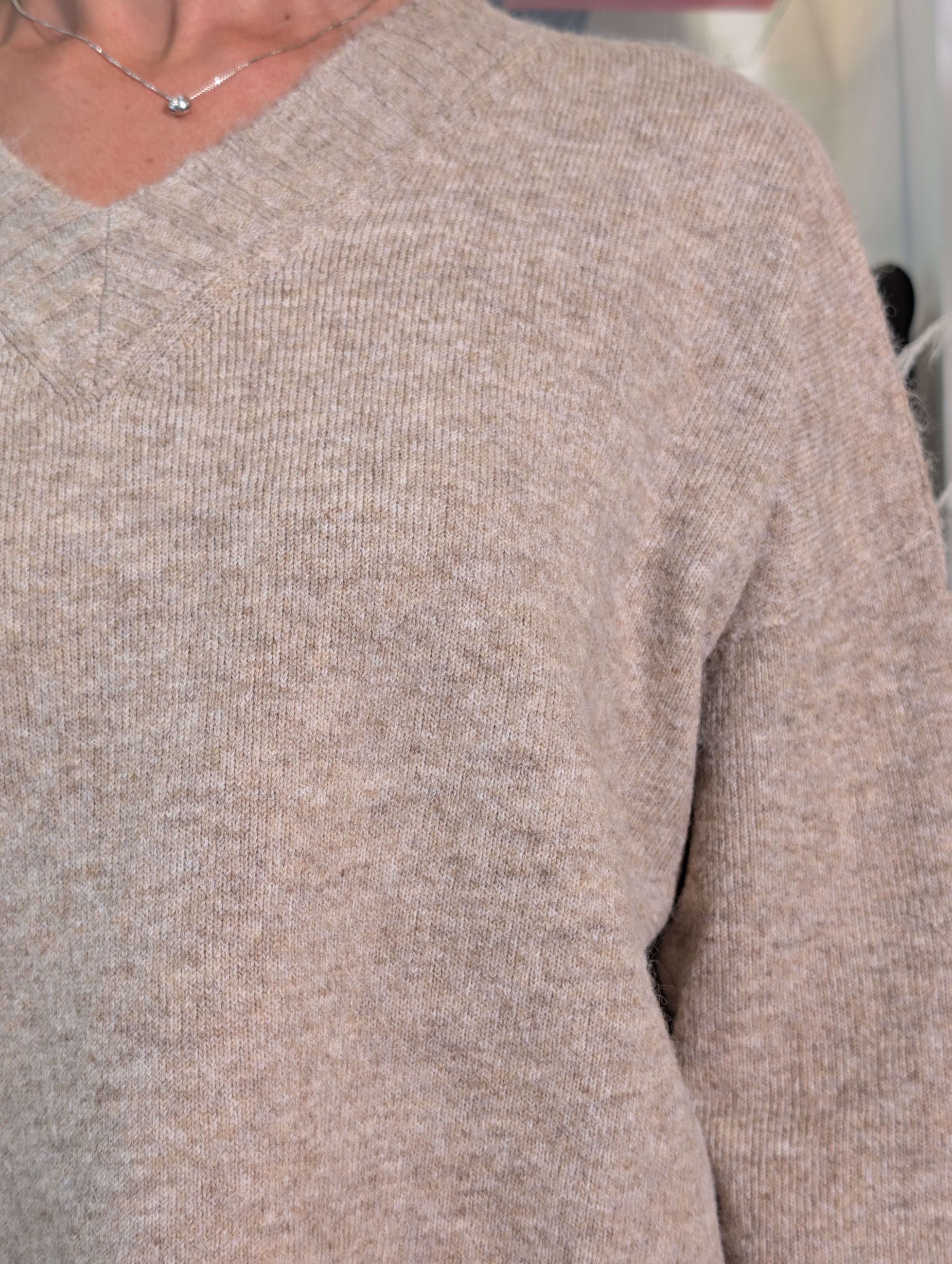 Maglia scollo a V in bouclé - SHE_FLORENCE_LAB