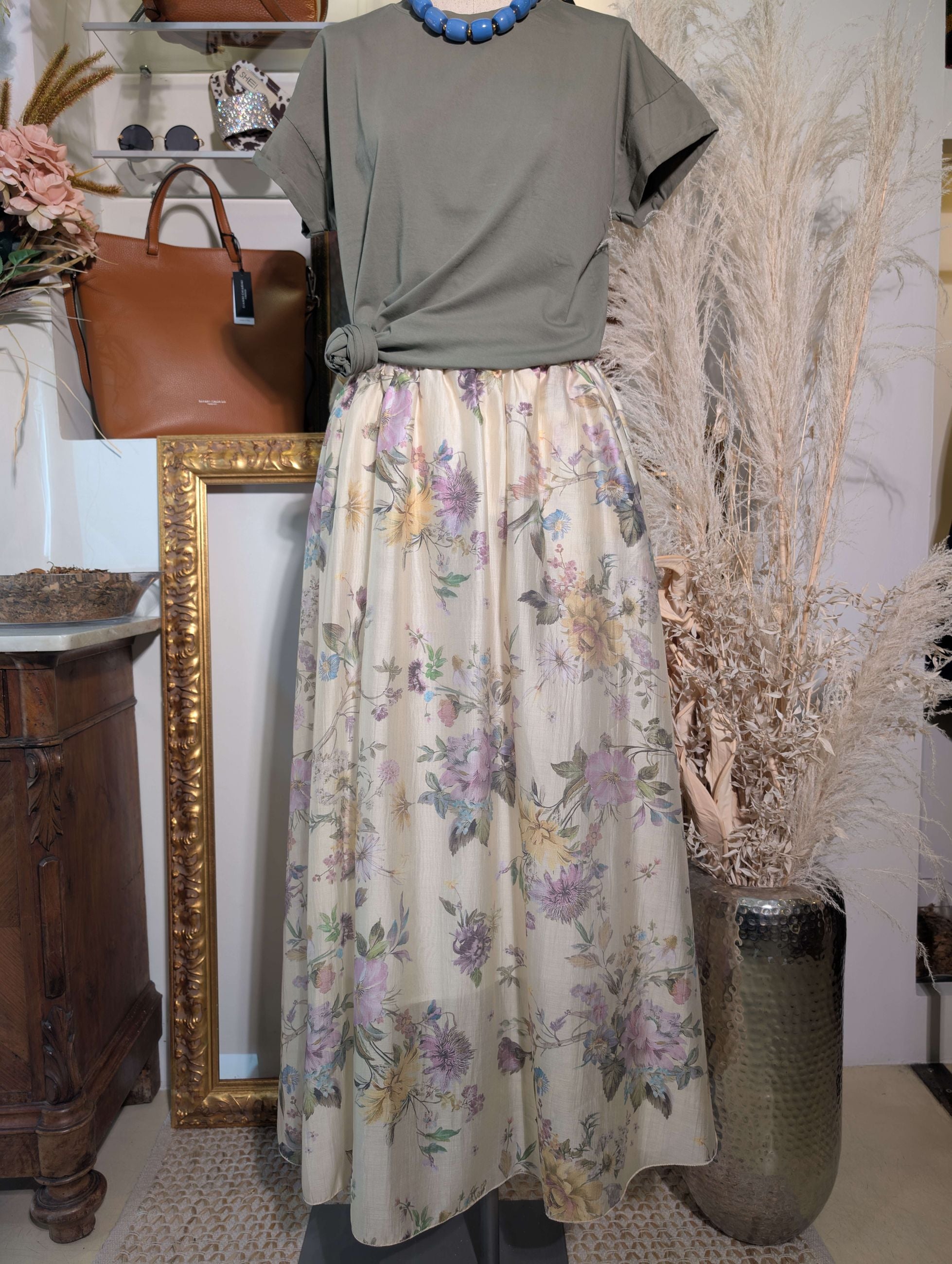 Gonna in lyocell con delicata fantasia floreale -