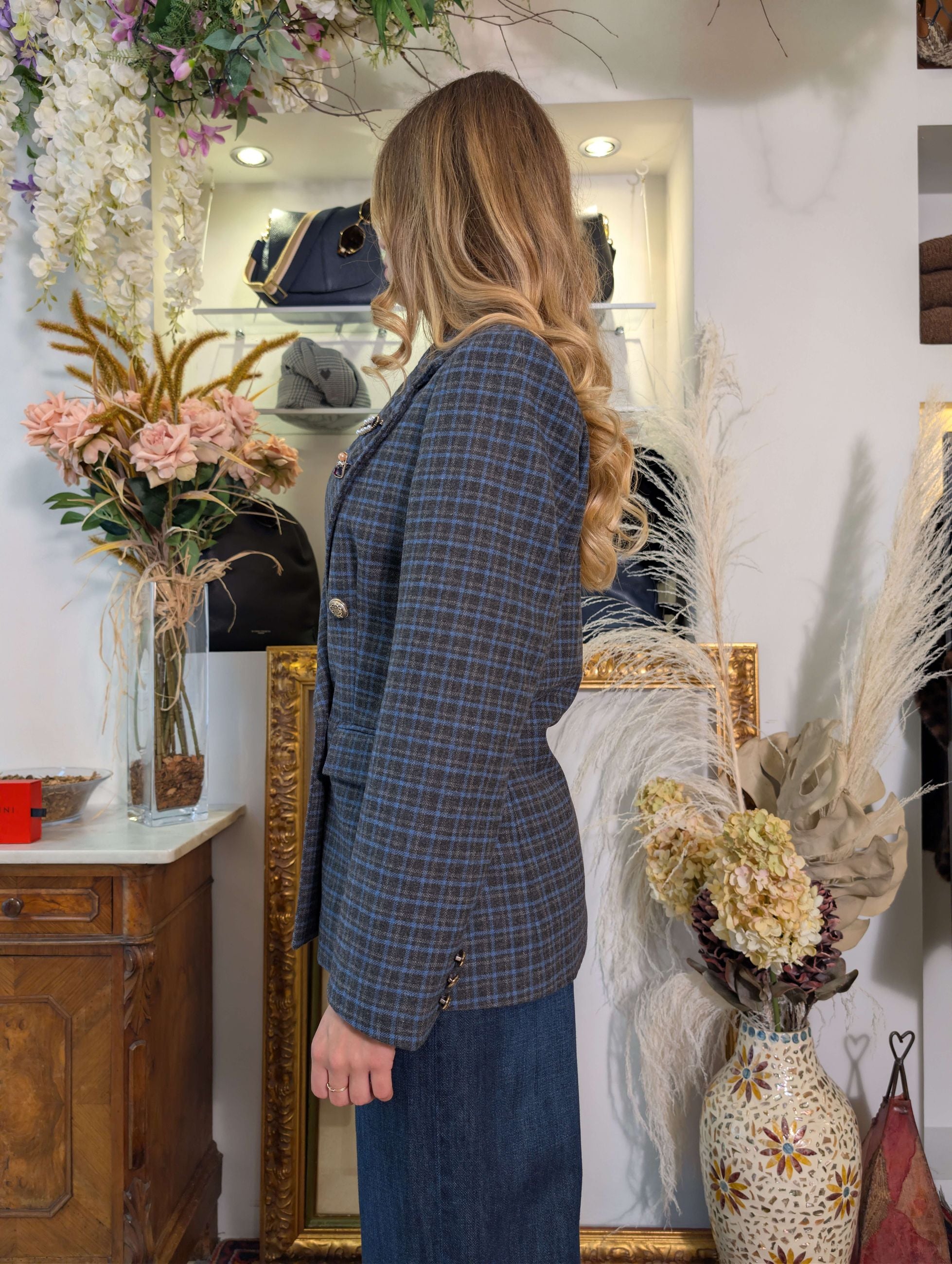 Giacca doppiopetto check con spille multicolor - TENSIONE IN