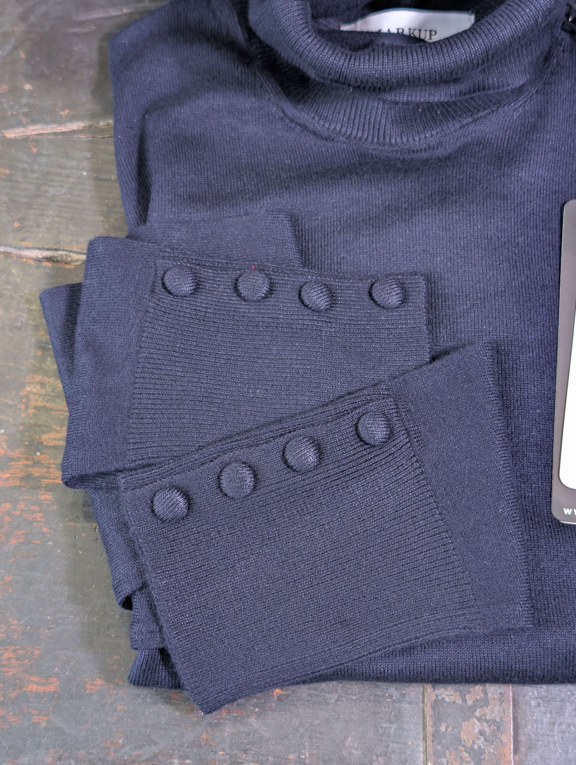 Maglia collo alto con bottoncini ai polsi - MARKUP DONNA