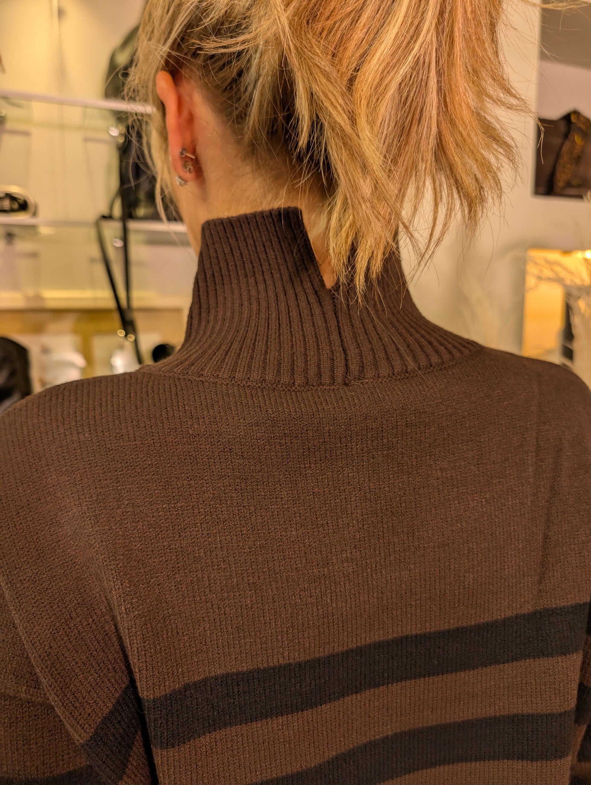 Maglia rigata con bottoni gioiello - SHE_FLORENCE_LAB