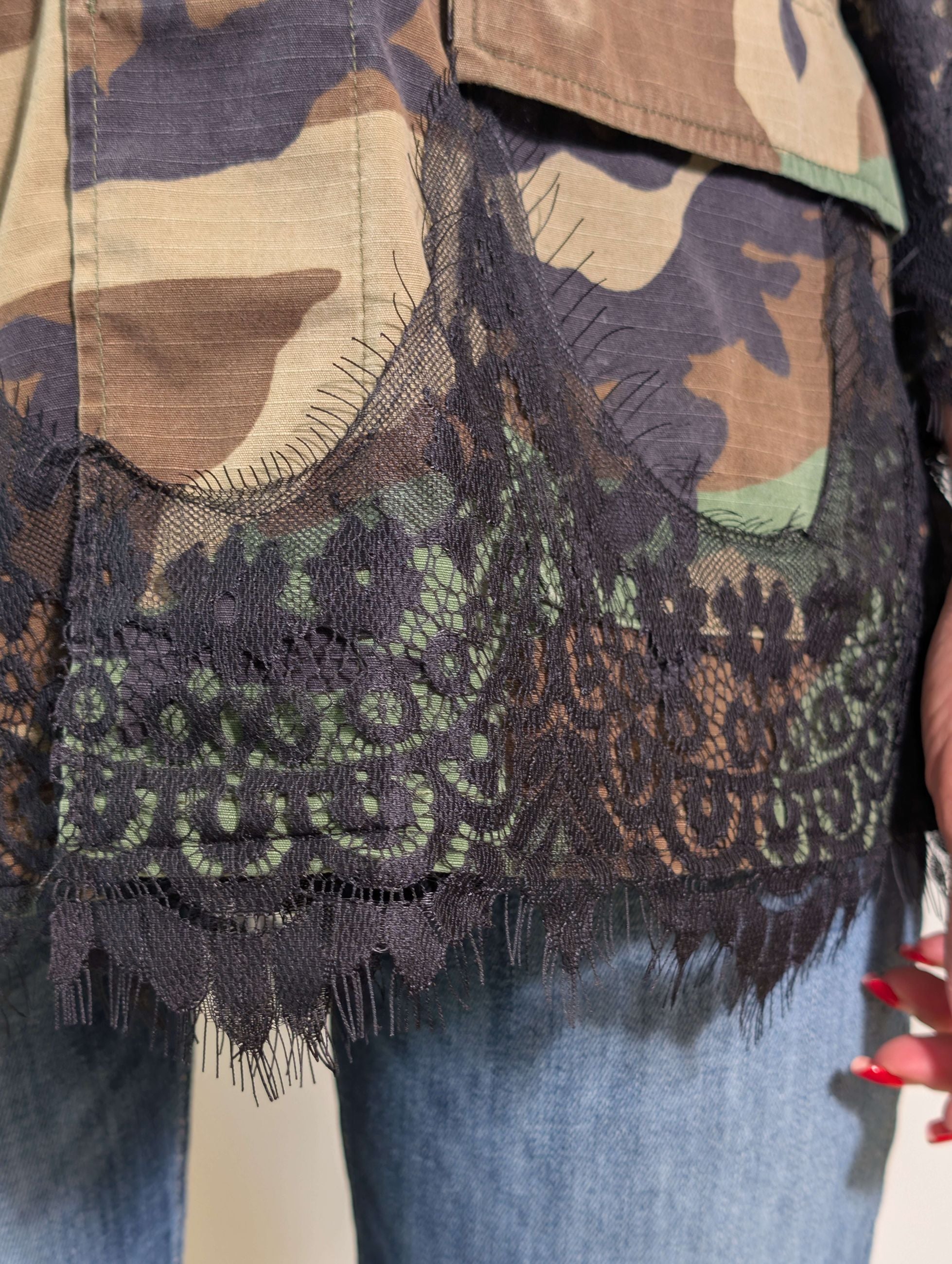 Giacca militare vintage con pizzi - TENSIONE IN