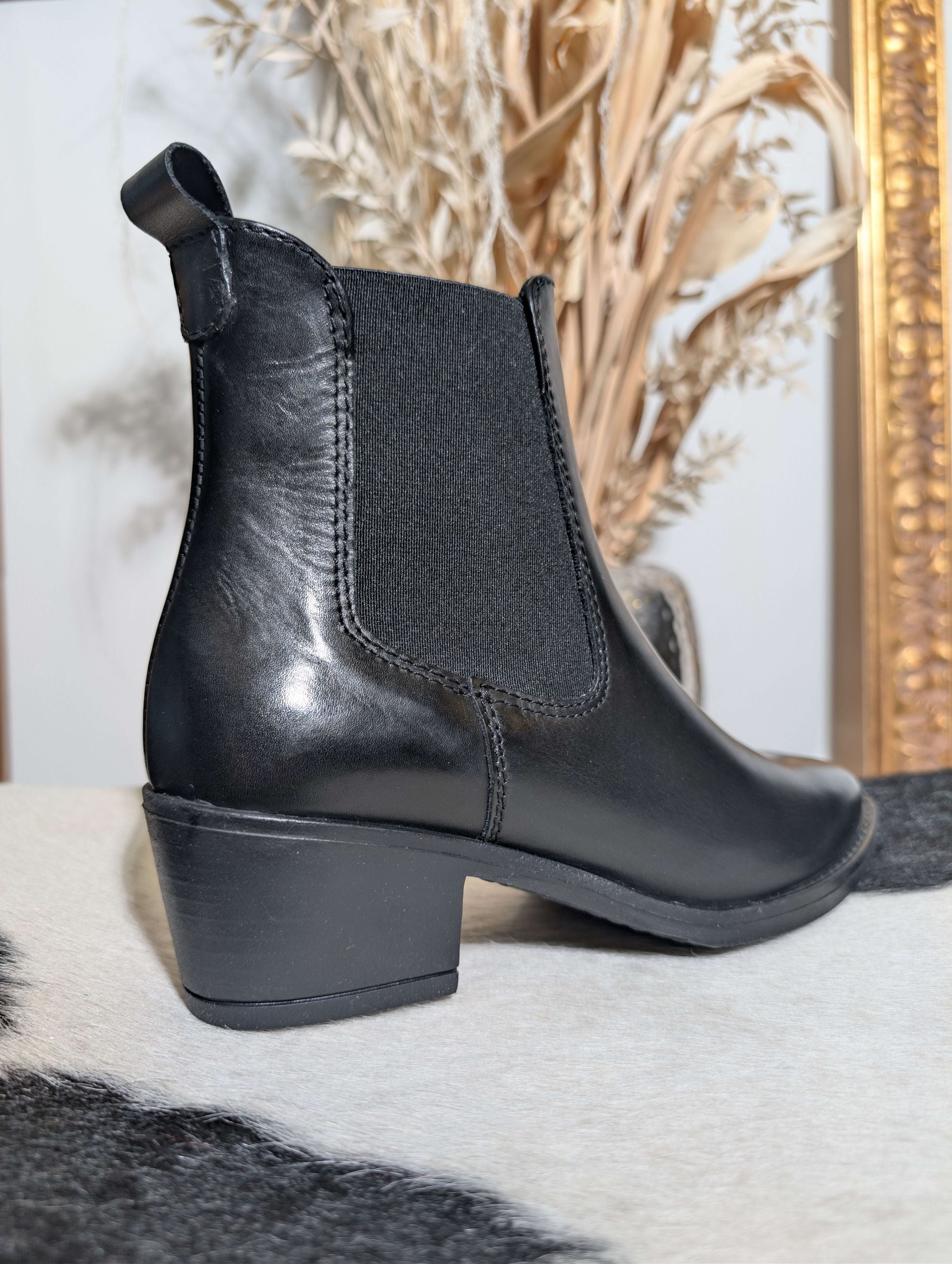 Texano in pelle nera - Sandro Ferrone