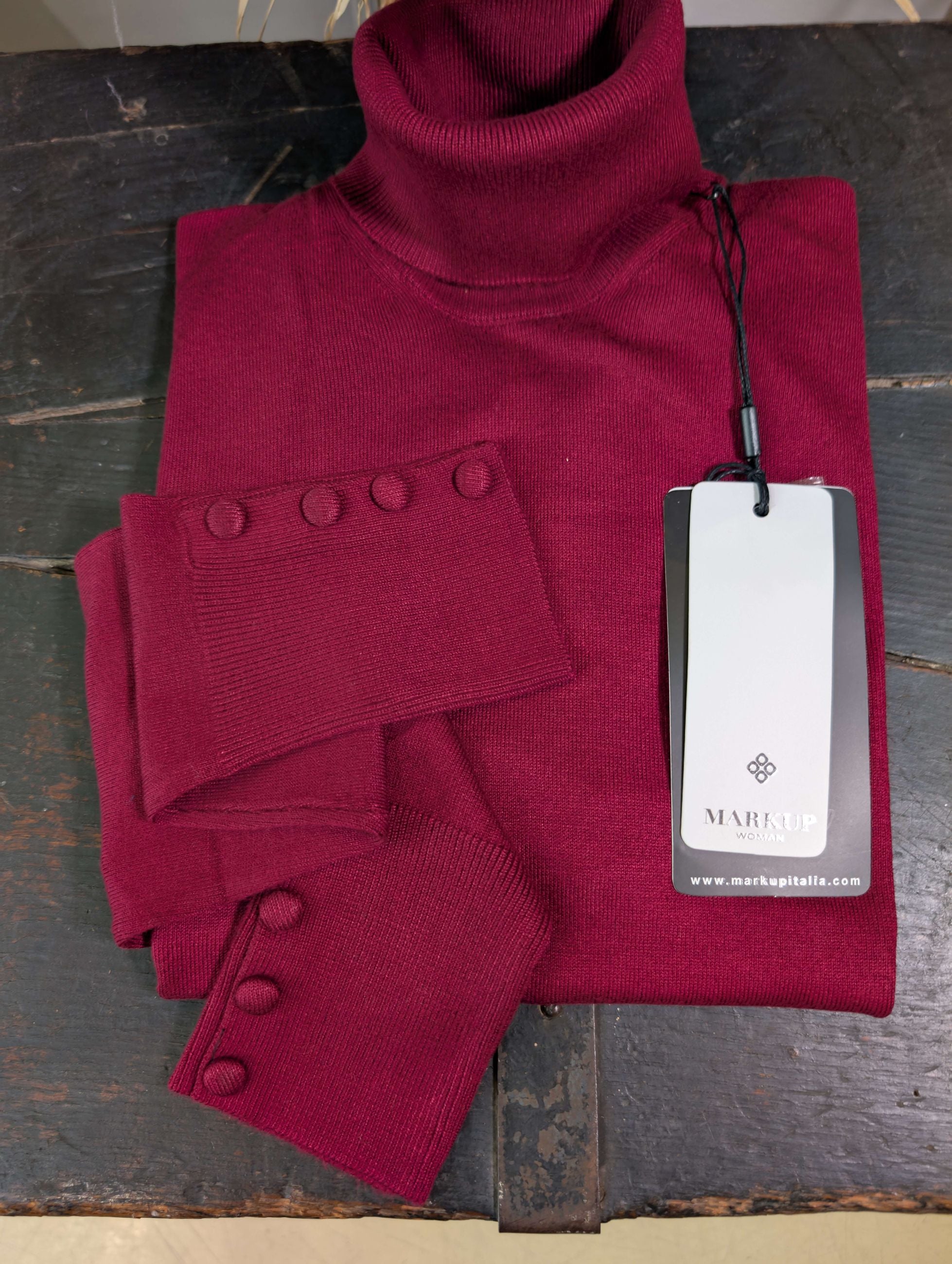 Maglia collo alto con bottoncini ai polsi - MARKUP DONNA