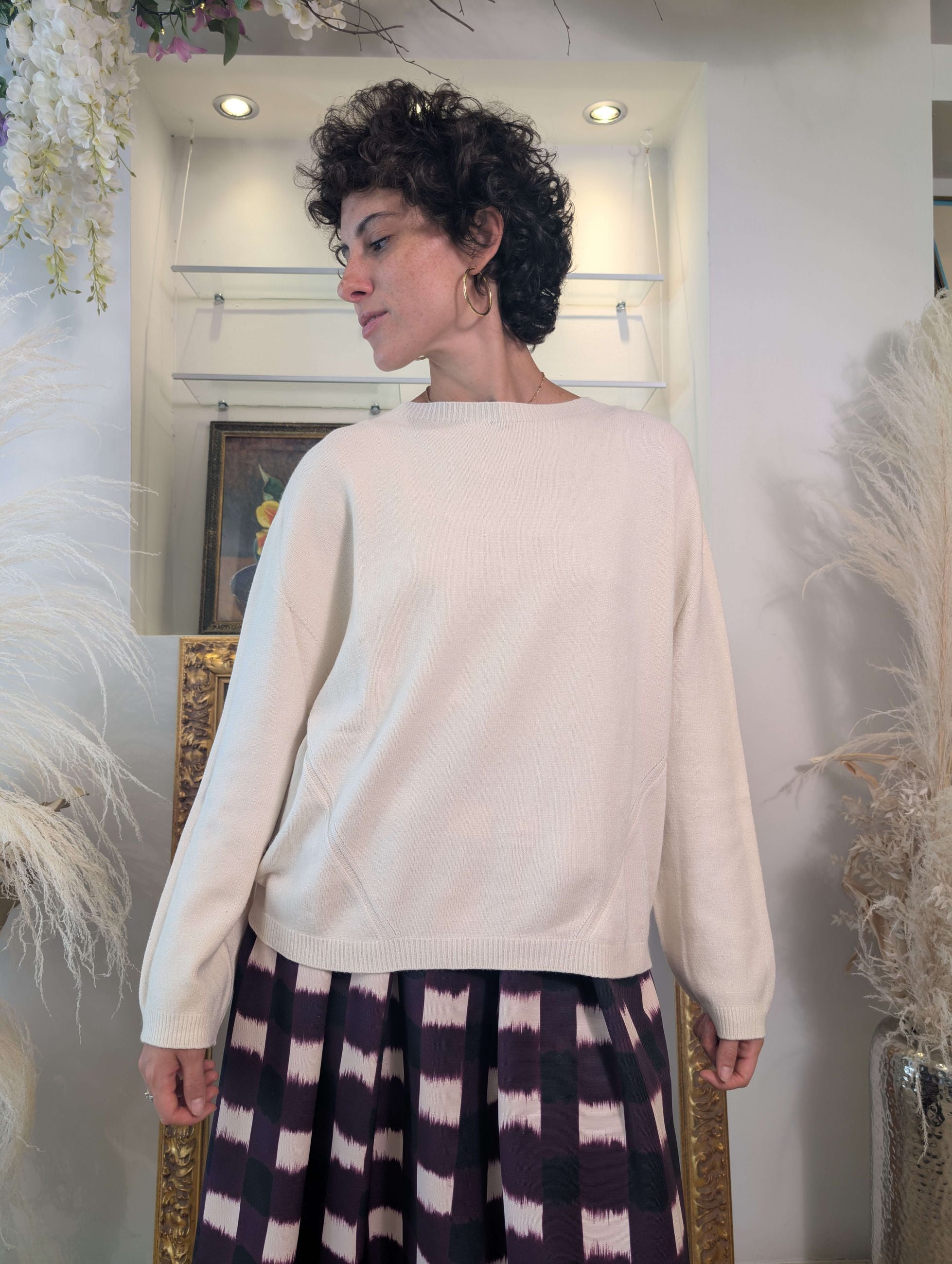Maglia dalla linea ampia e fluida - .SOLO TRE
