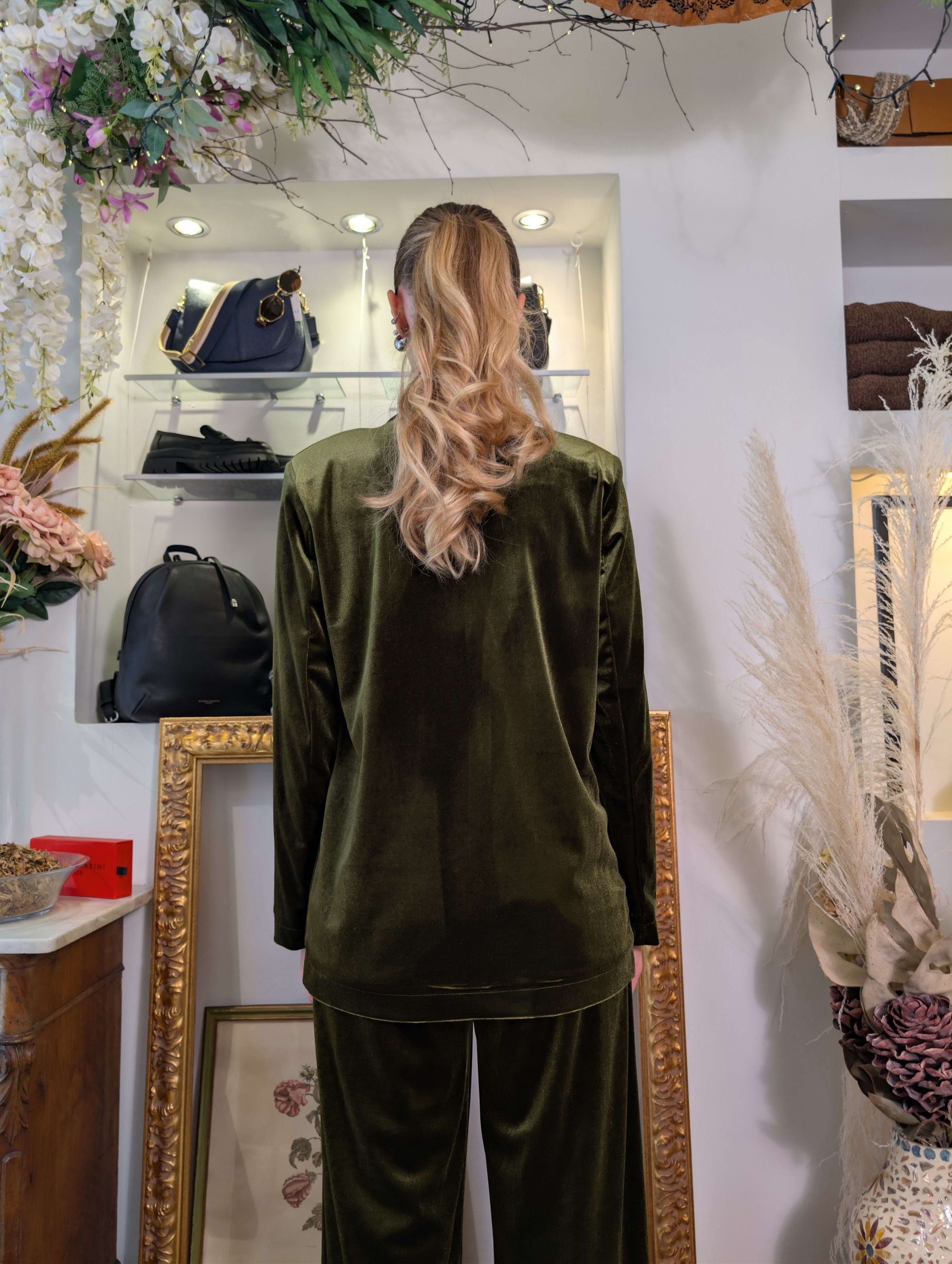 Giacca con spilla in velluto liscio - TENSIONE IN