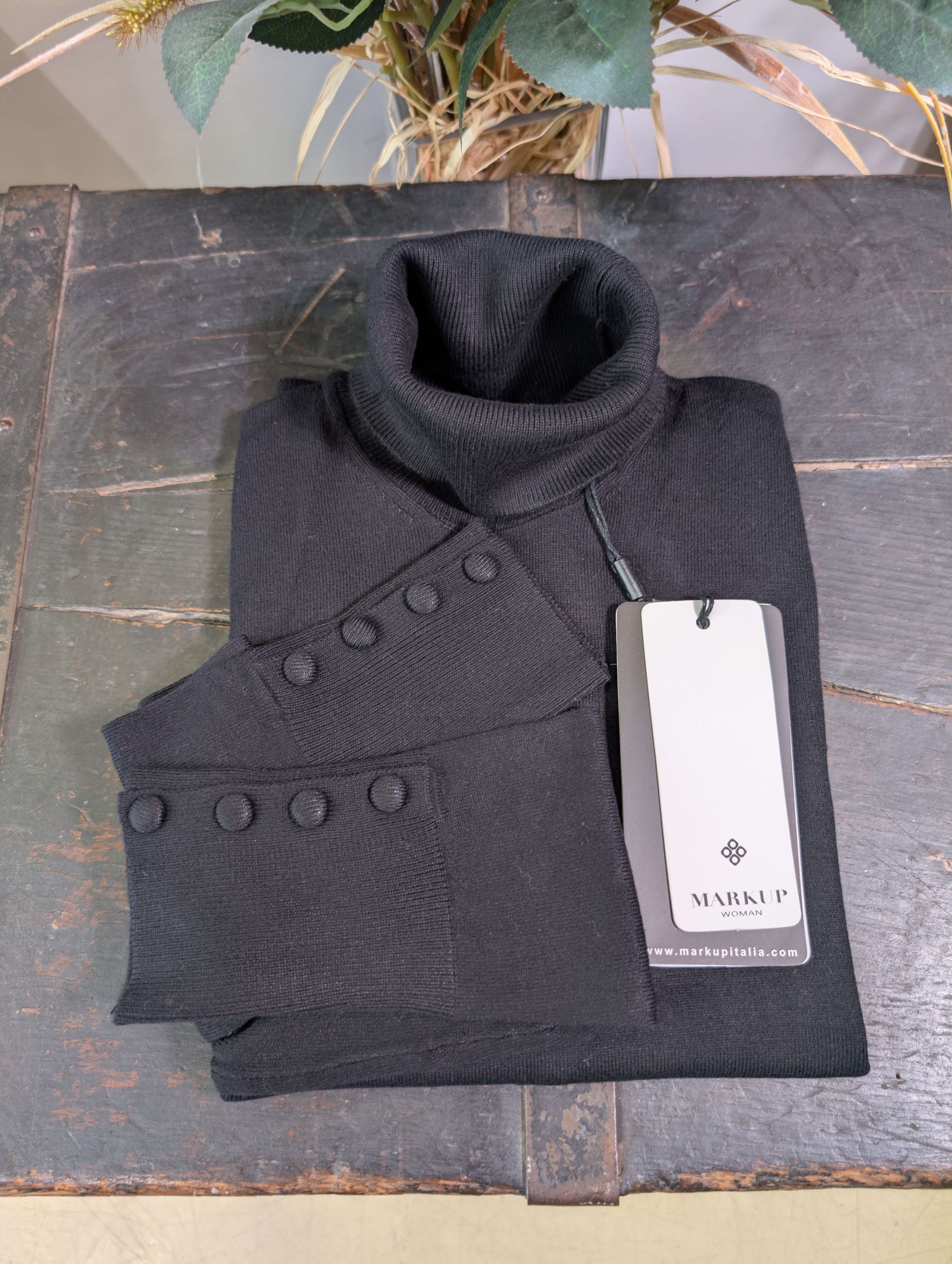Maglia collo alto con bottoncini ai polsi - MARKUP DONNA