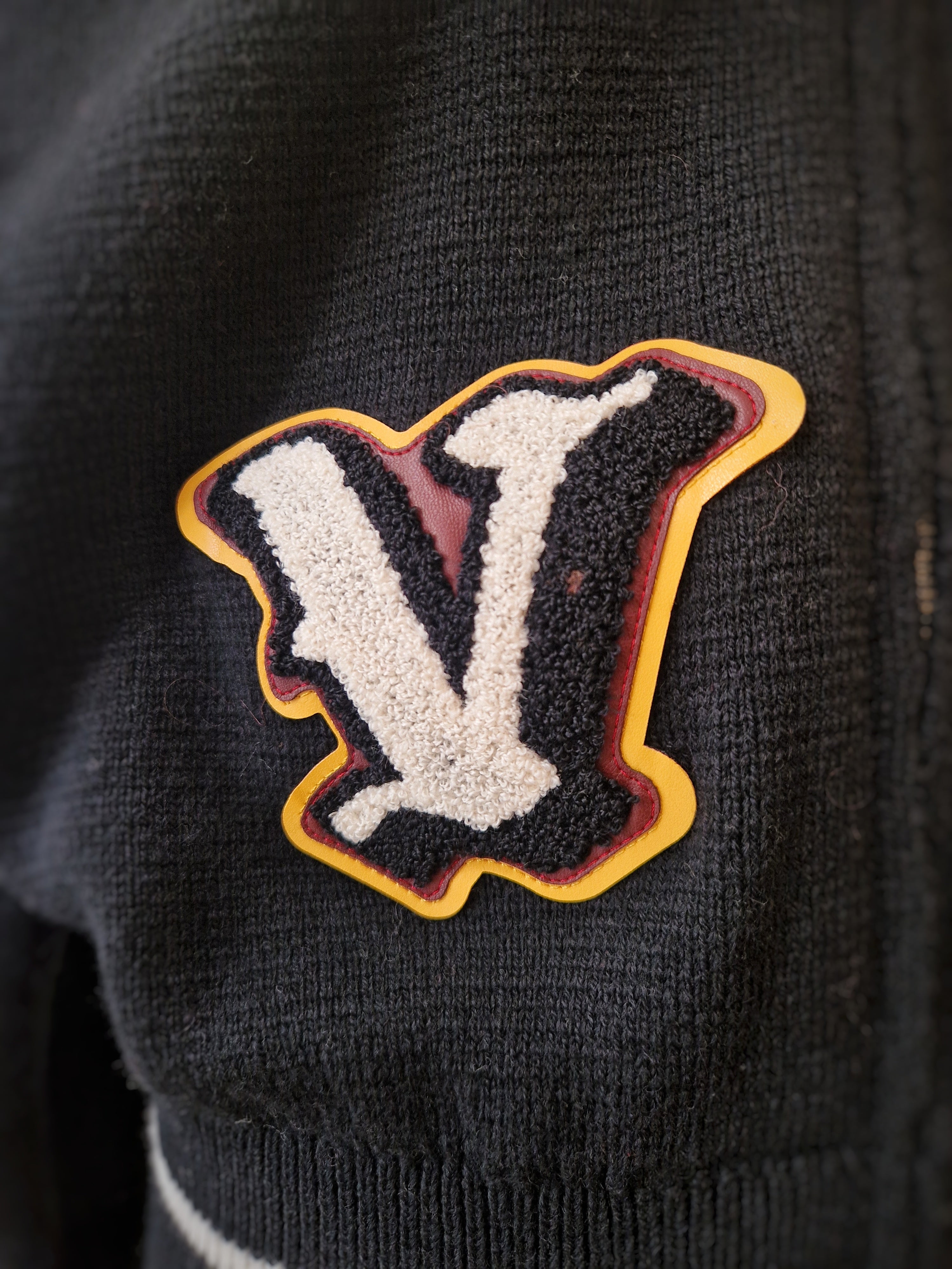 BOMBER COLLEGE CON PATCH - VICOLO