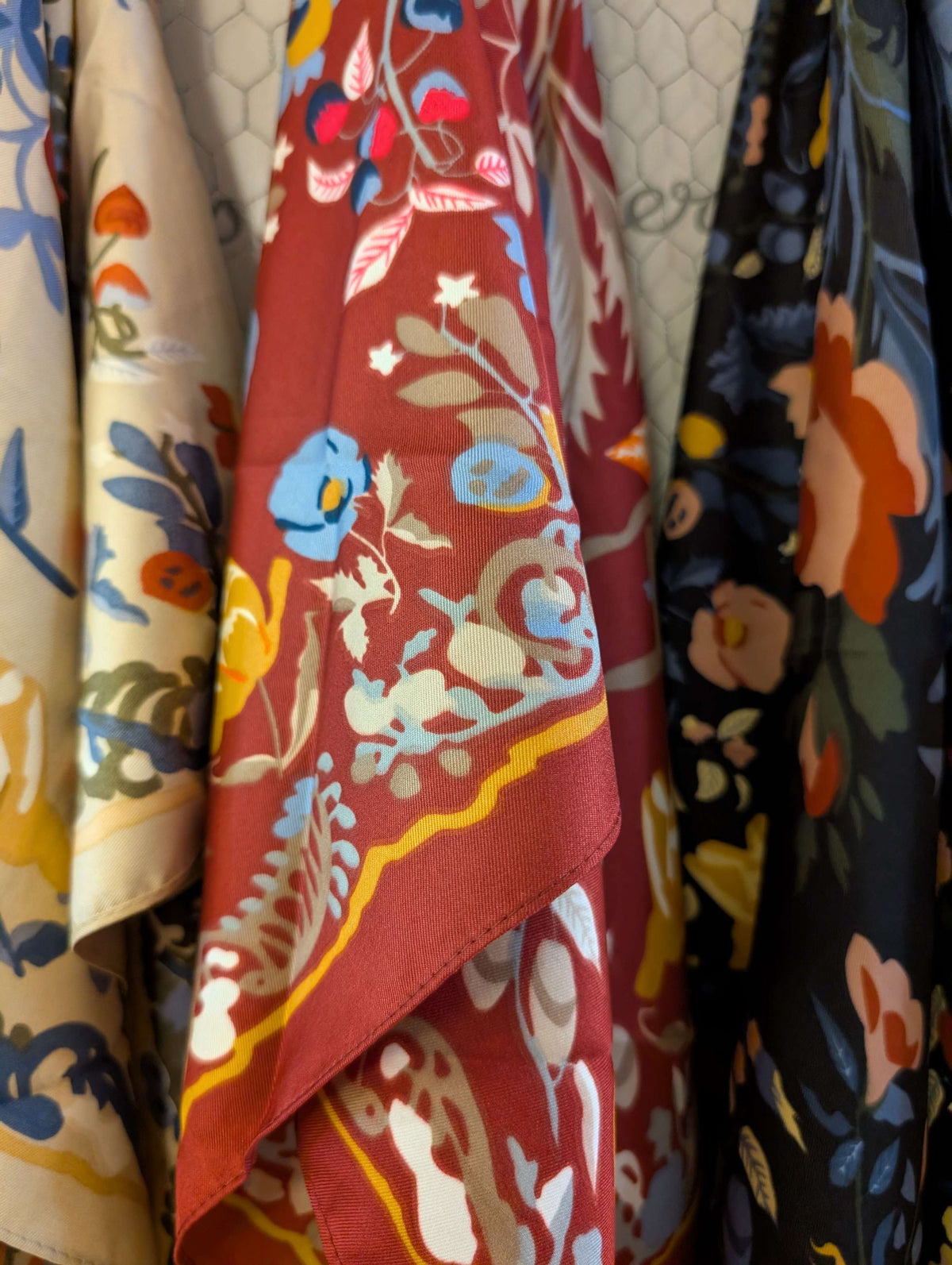 FOULARD TRIANGOLO FANTASIA BORDEAUX - NALI'