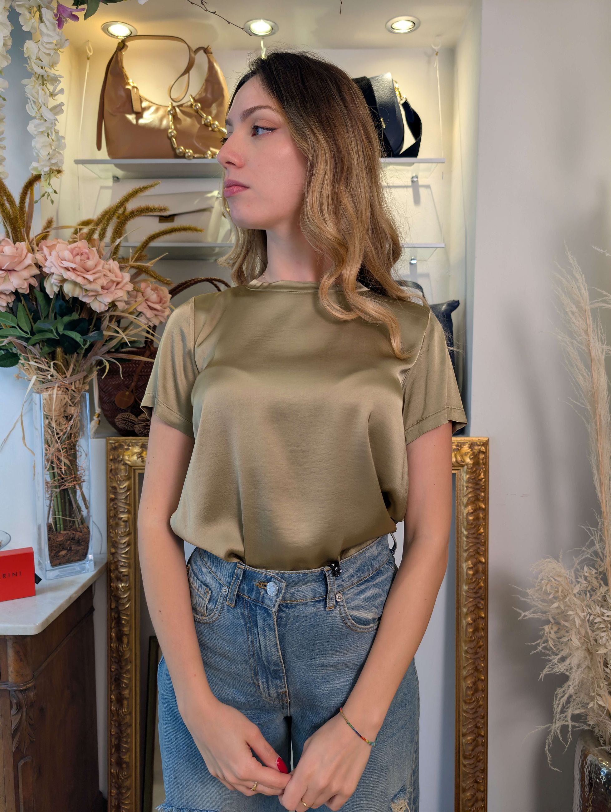 Blusa in raso di viscosa manica corta - TENSIONE IN