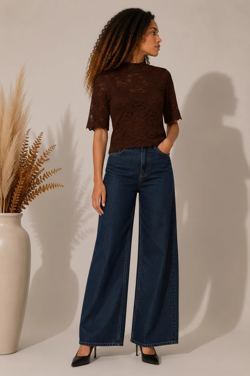 Maglia in pizzo con collo alto e bordi smerlati - SHE_FLORENCE_LAB