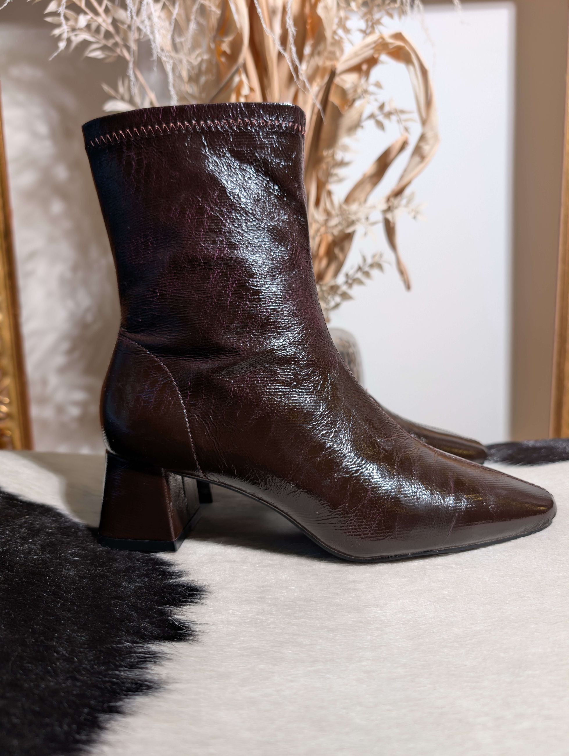 Stivaletto in vernice  marrone - GOLD & GOLD