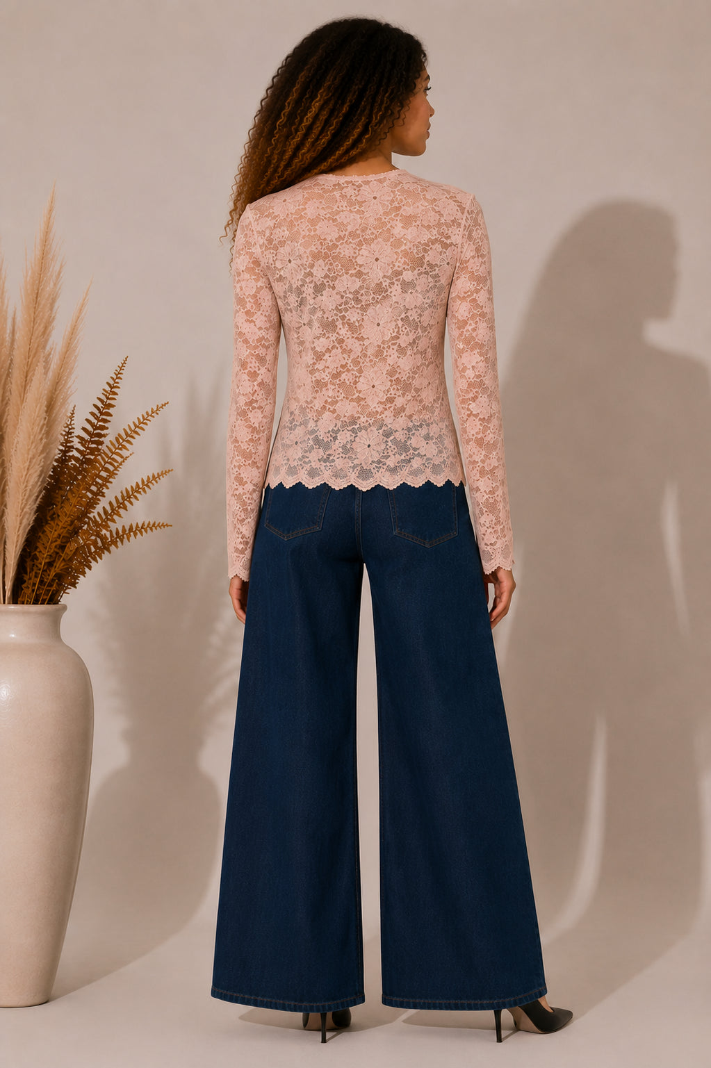 Maglia in pizzo floreale con bordi smerlati - SHE_FLORENCE_LAB